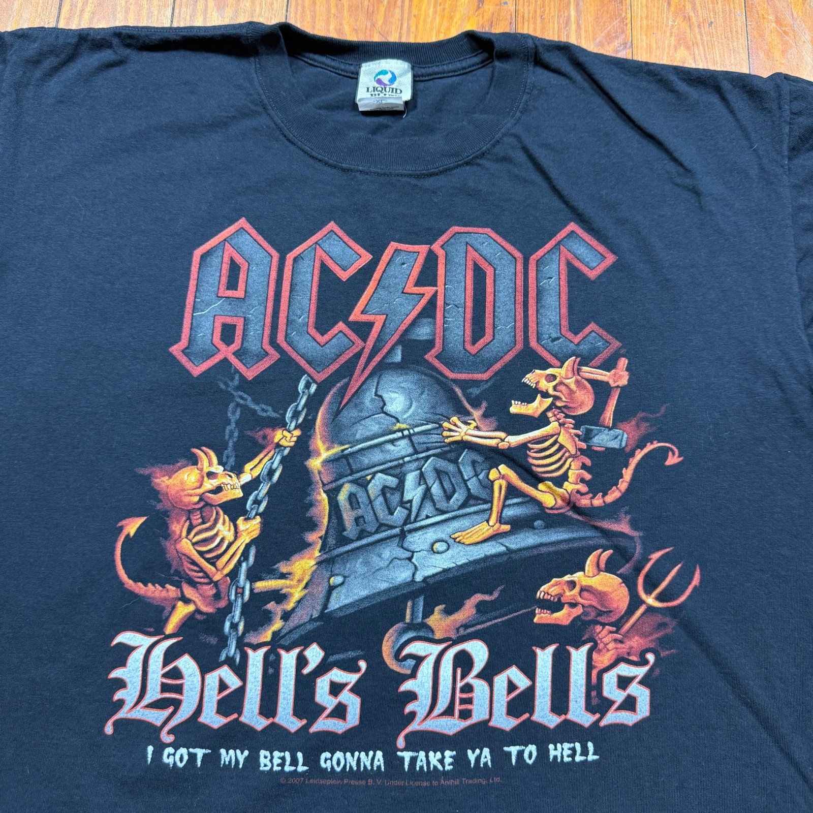 Vintage ACDC Shirt Mens Size XL Black Liquid Blue Hell's Bells 2007 gallery