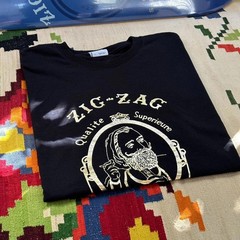 ¥¥ RETRO AUTHENTIC ZIG ZAG ROLLING PAPERS VINTAGE SHIRT 👕 with gold print ¥¥
