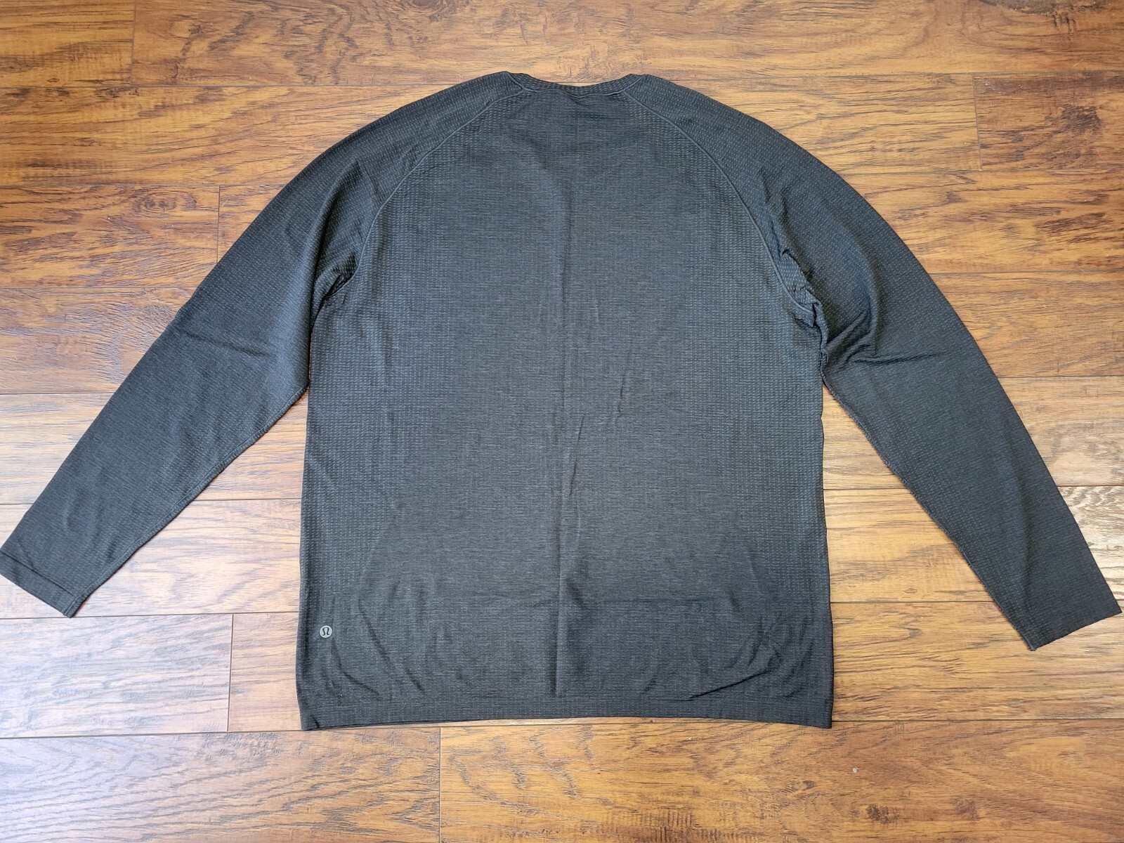 LULULEMON Men's Metal Vent Tech Graphite Gray Black Long Sleeve Shirt sz XXL 2X gallery