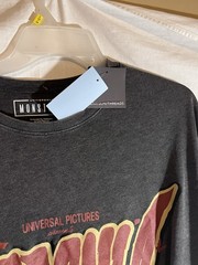 Universal Monsters Dracula Men’s XLGray Graphic Print Crew Neck Short Sleeve Tee