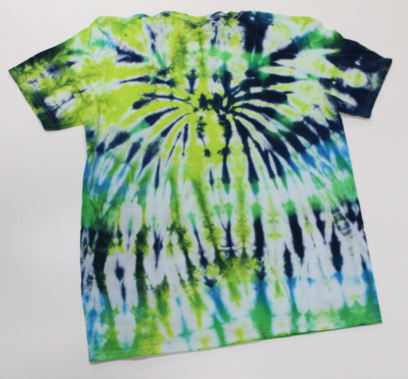Tie Dye T-Shirt Adult L Electric Green Ghost Gildan Softstyle Short Sleeve gallery
