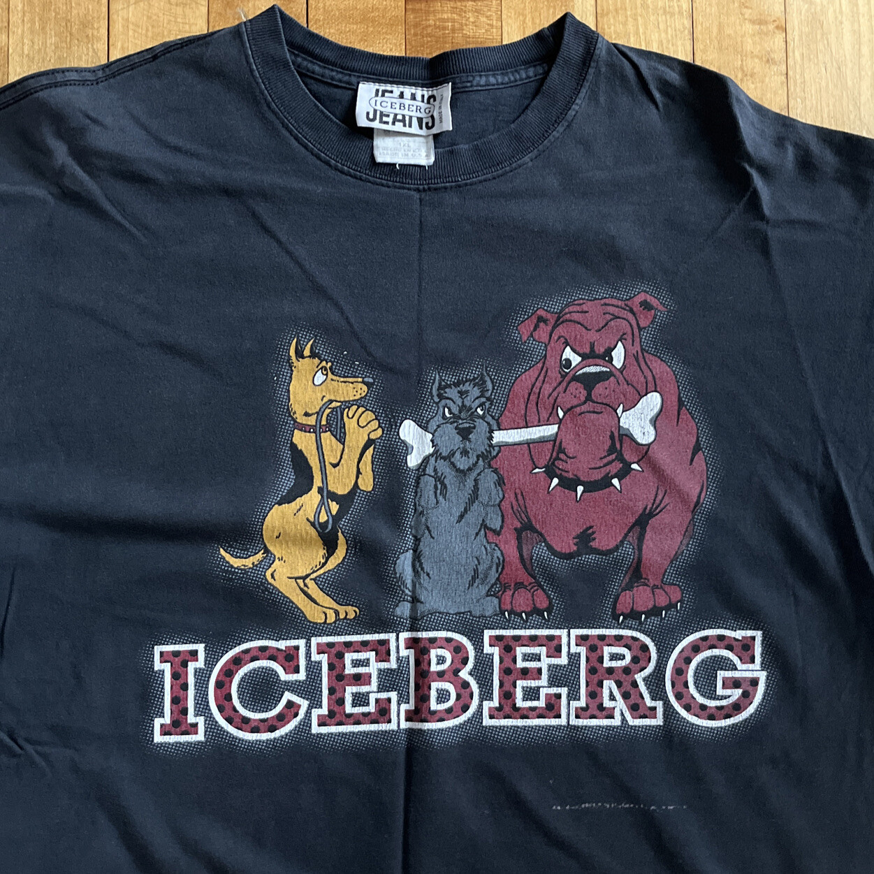 vtg t-shirt iceberg made in italy XL rare gallery