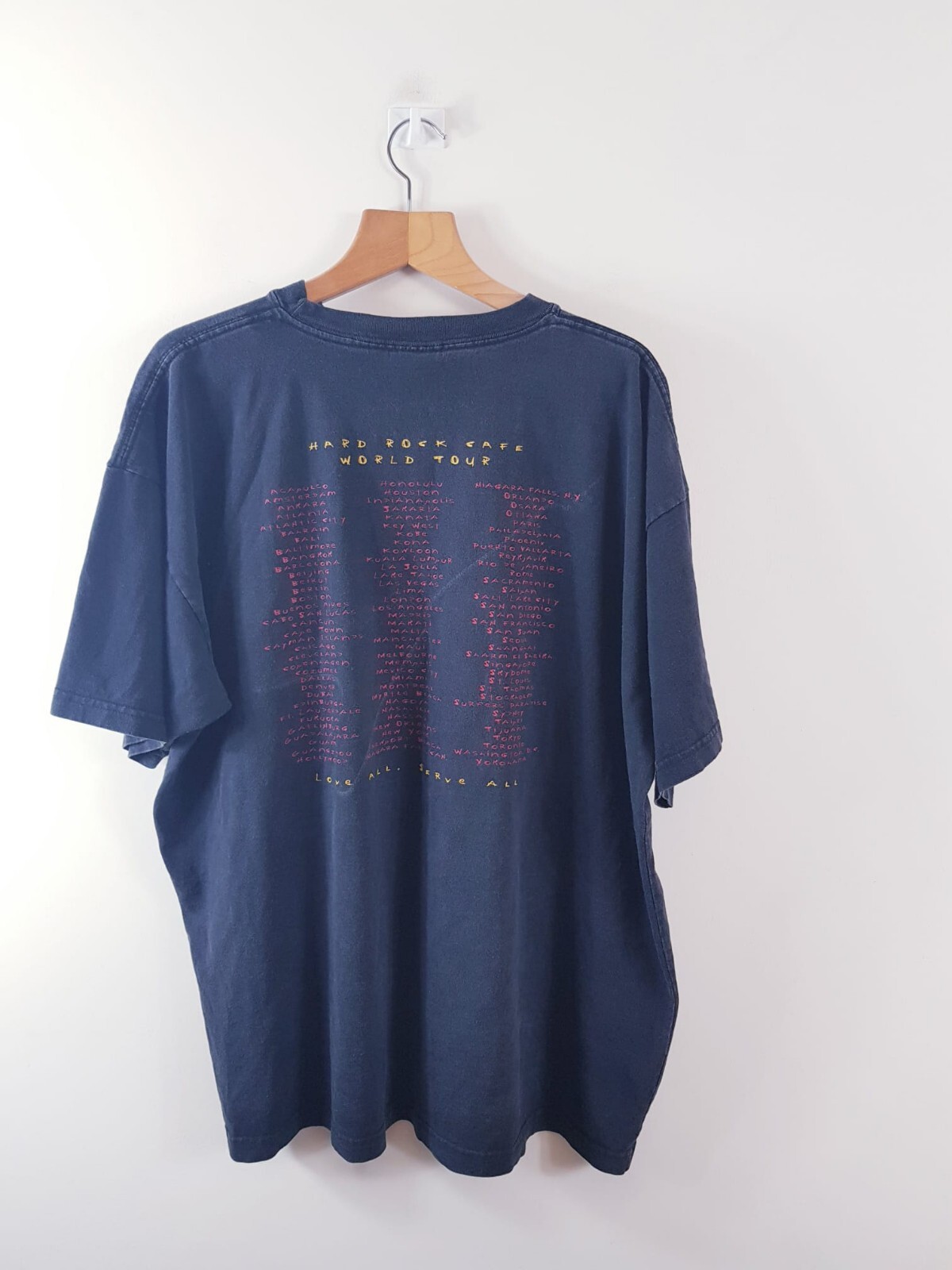 Vintage Hard Rock Cafe 30 days Montreal Tour Graphic Print T-Shirt Mens 2XL gallery