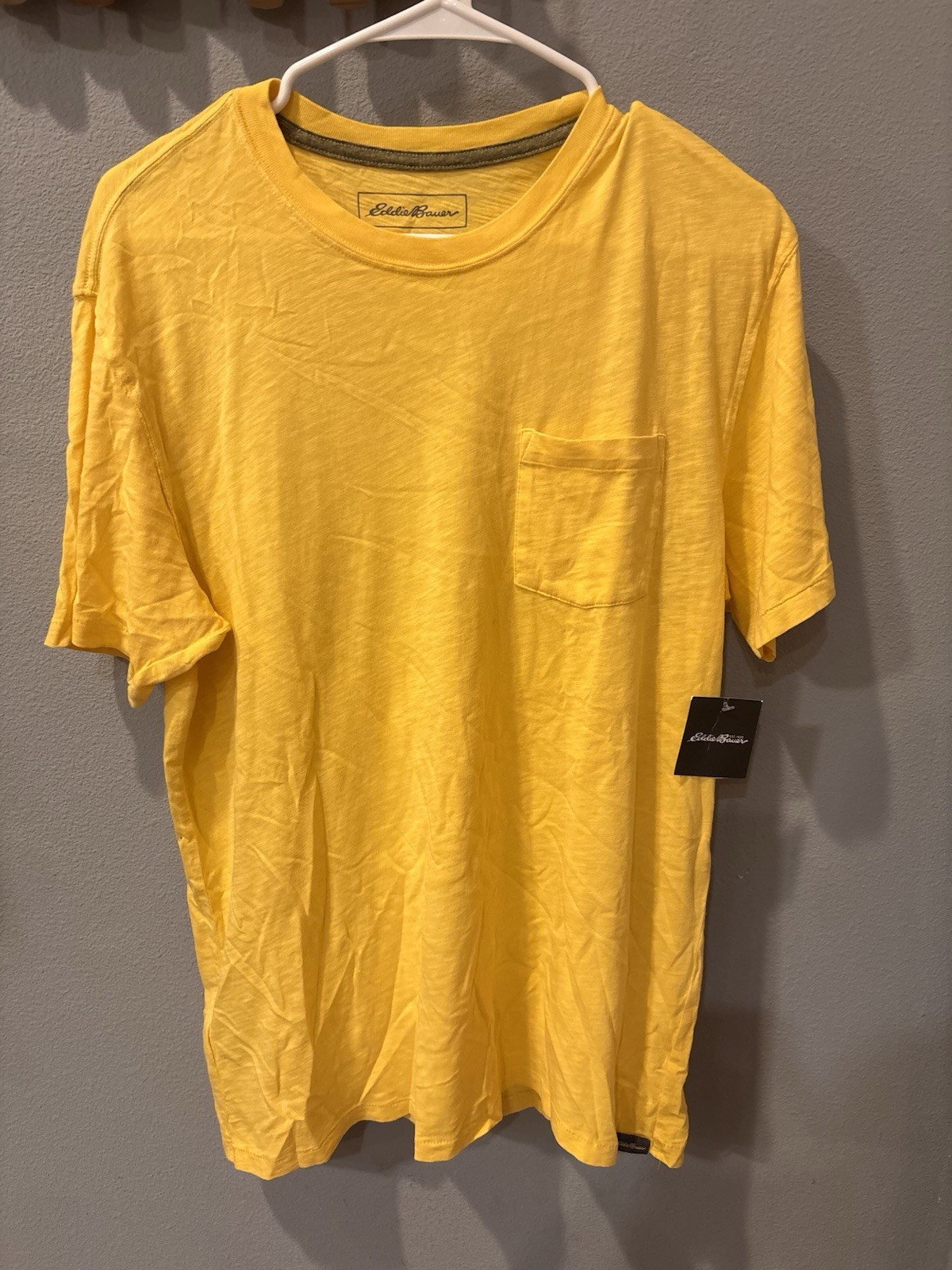 Eddie Bauer Mens Small Yellow Pocket T Shirt 100% Cotton Crew Neck NWT gallery
