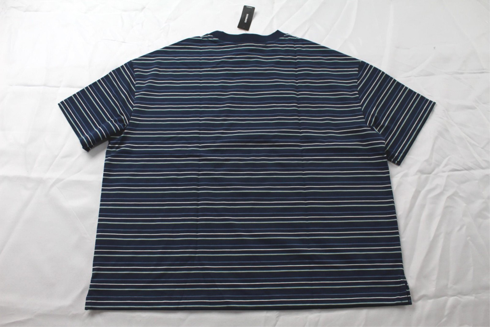Express Men's Striped Premium Weight Cropped Loose T-Shirt CN6 Navy Large NWT gallery