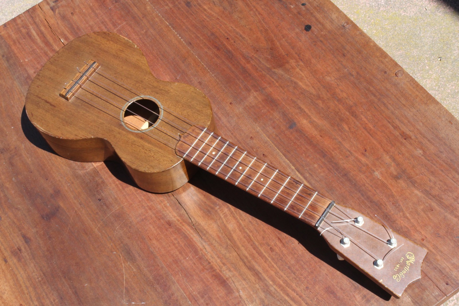 MARTIN & CO UKE Model O 4-String Ukelele with Soft Case –Quality & Great Tone!