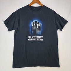 Doctor Who “You Never Forget Your First Doctor Black T-Shirt Men’s Size Small