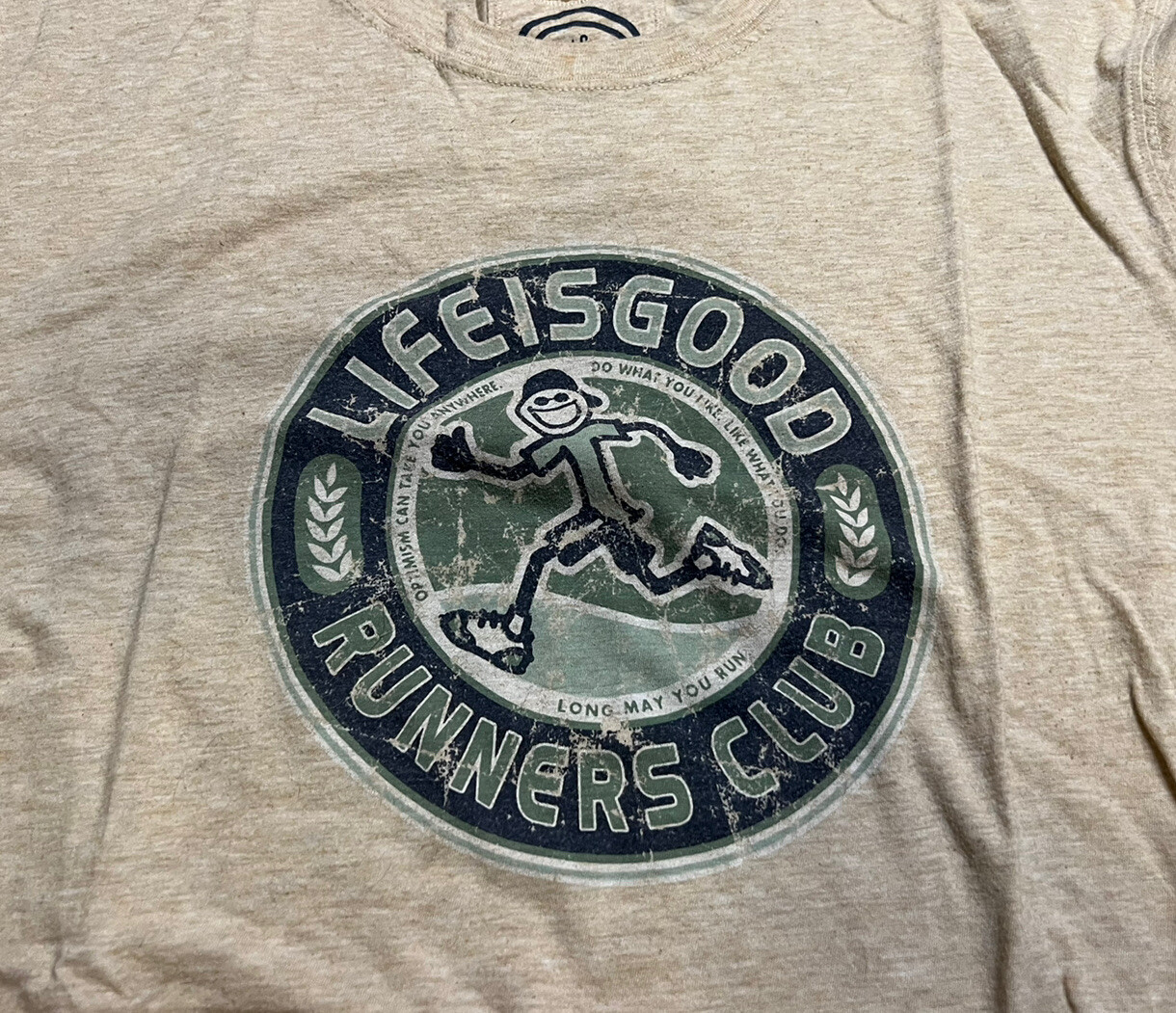 Life Is Good Large Semi Fitted Mens T Shirt Short Sleeved Runners Club EUC gallery