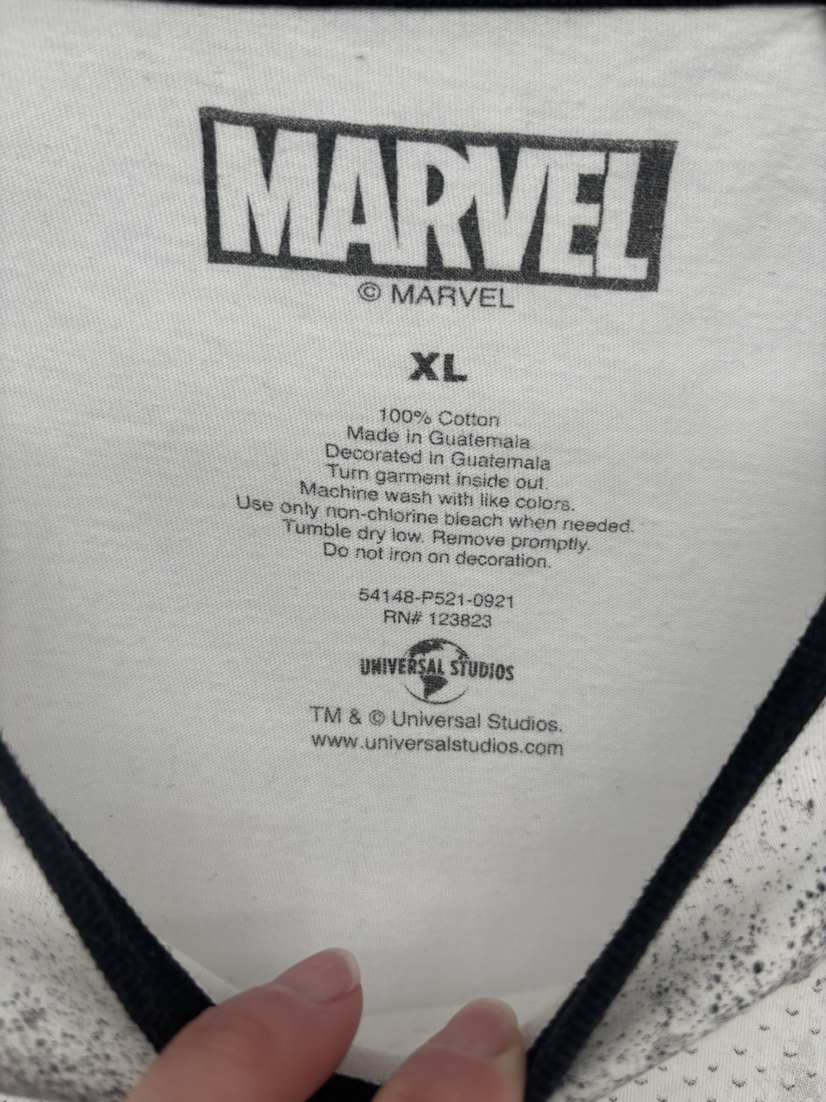 Marvel Punisher Men's XL White Black Graphic Crew Neck T-Shirt Summer gallery