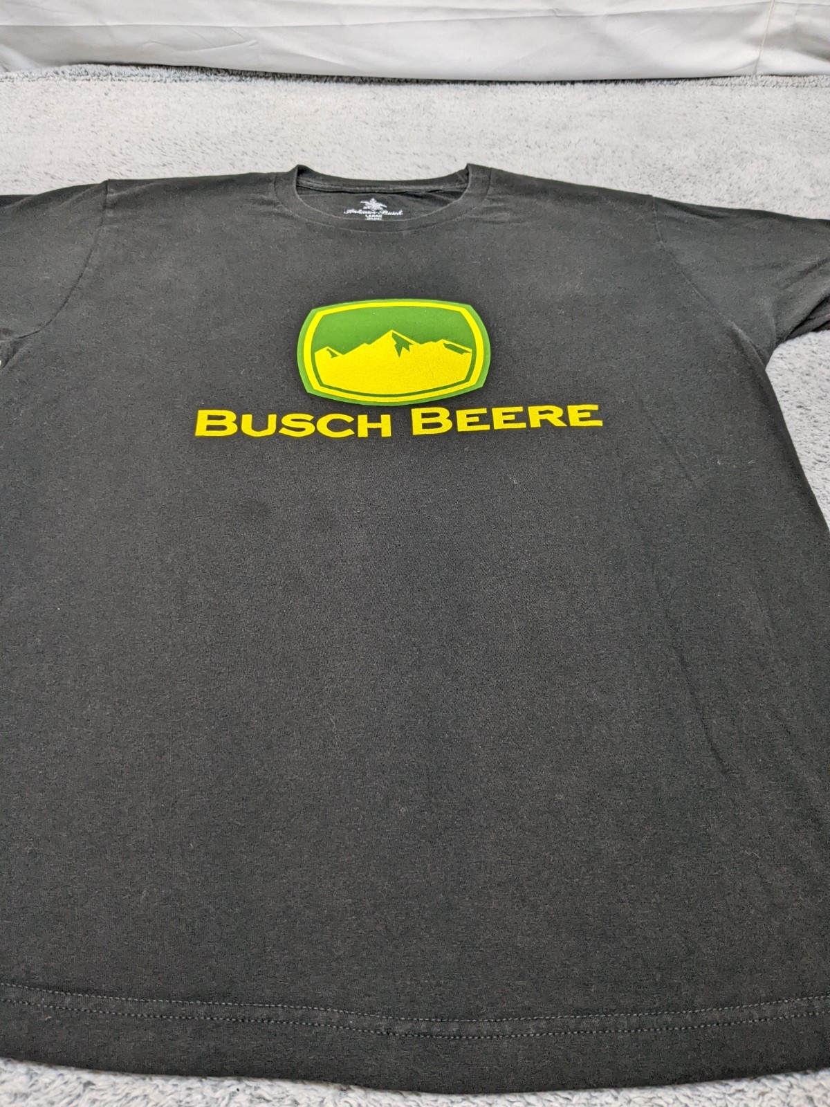 Busch Beere John Deere Parody T-Shirt Size Large Anheuser-Busch Beer Graphic USA gallery