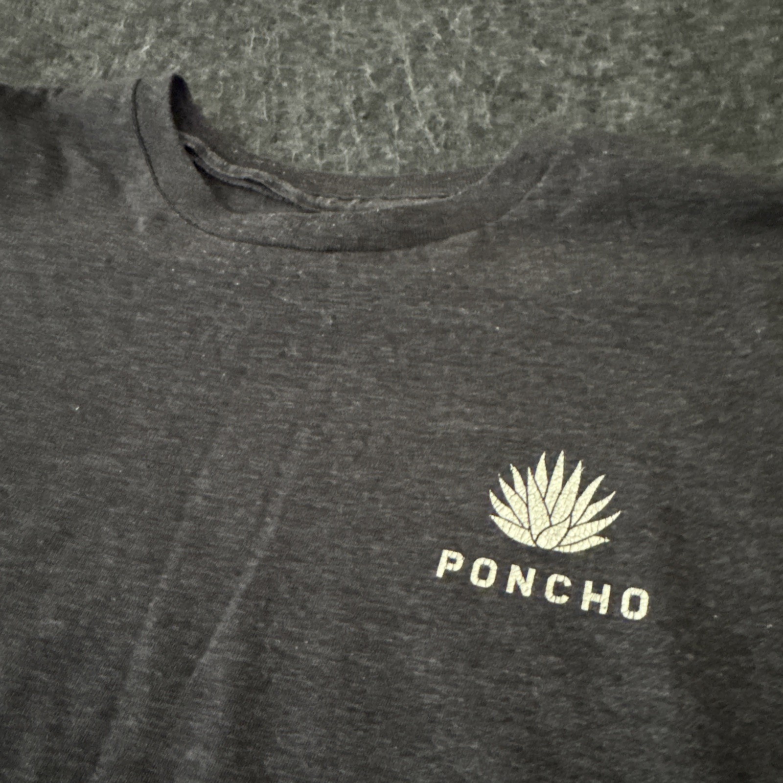 Poncho Outdoors Fishing T-Shirt Lot Men Sz M Gray Blue Crewneck Soft Cotton Rd* gallery