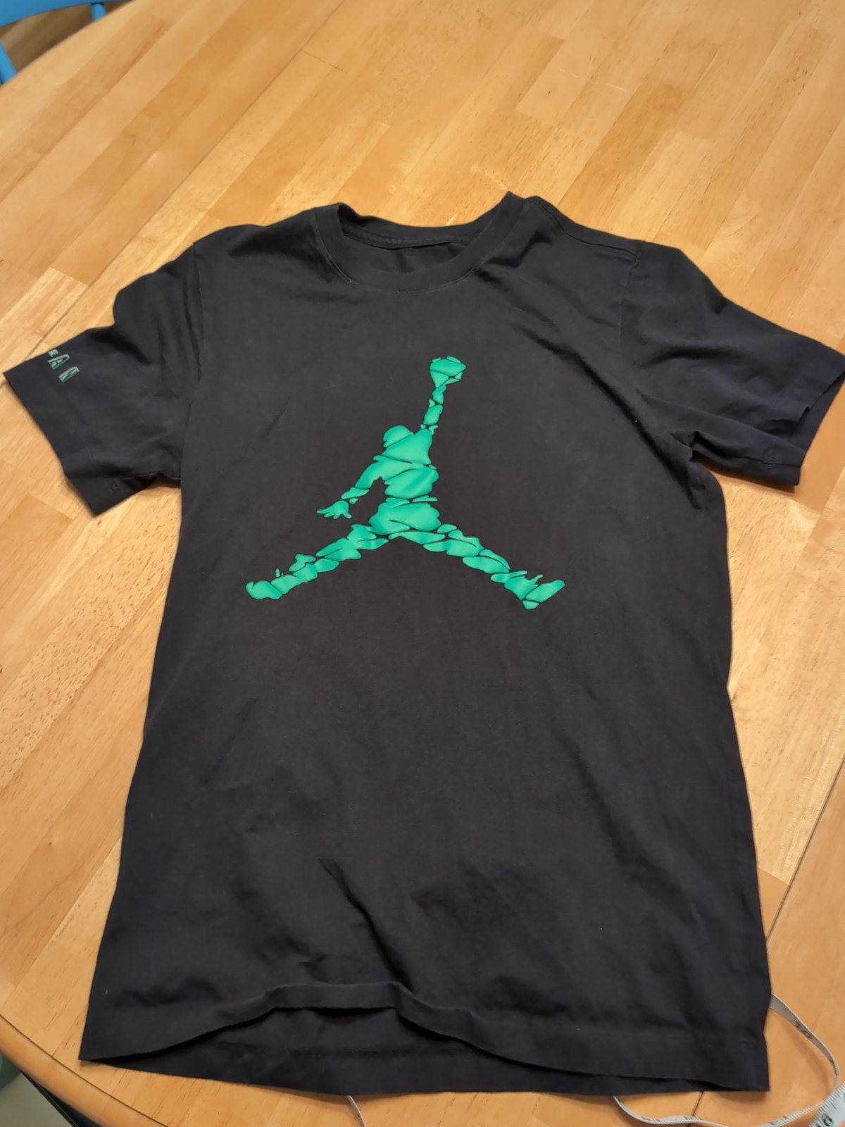 Nike Air Jordan Jumpman Logo Tee Mens T-Shirt Black Green Size S Sportswear Top gallery