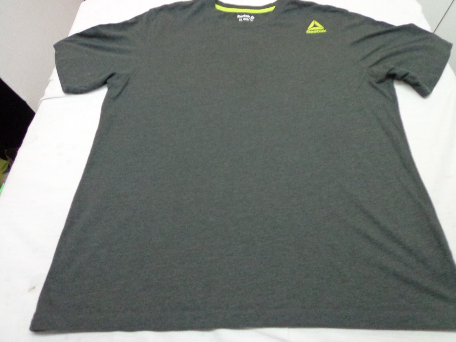 Reebok Charcoal Heather Gray Neon Green Logo T-shirt size XL gallery