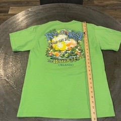 Rainforest Cafe Shirt Mens Medium Green Parrot Orlando Souvenir Graphic Tee