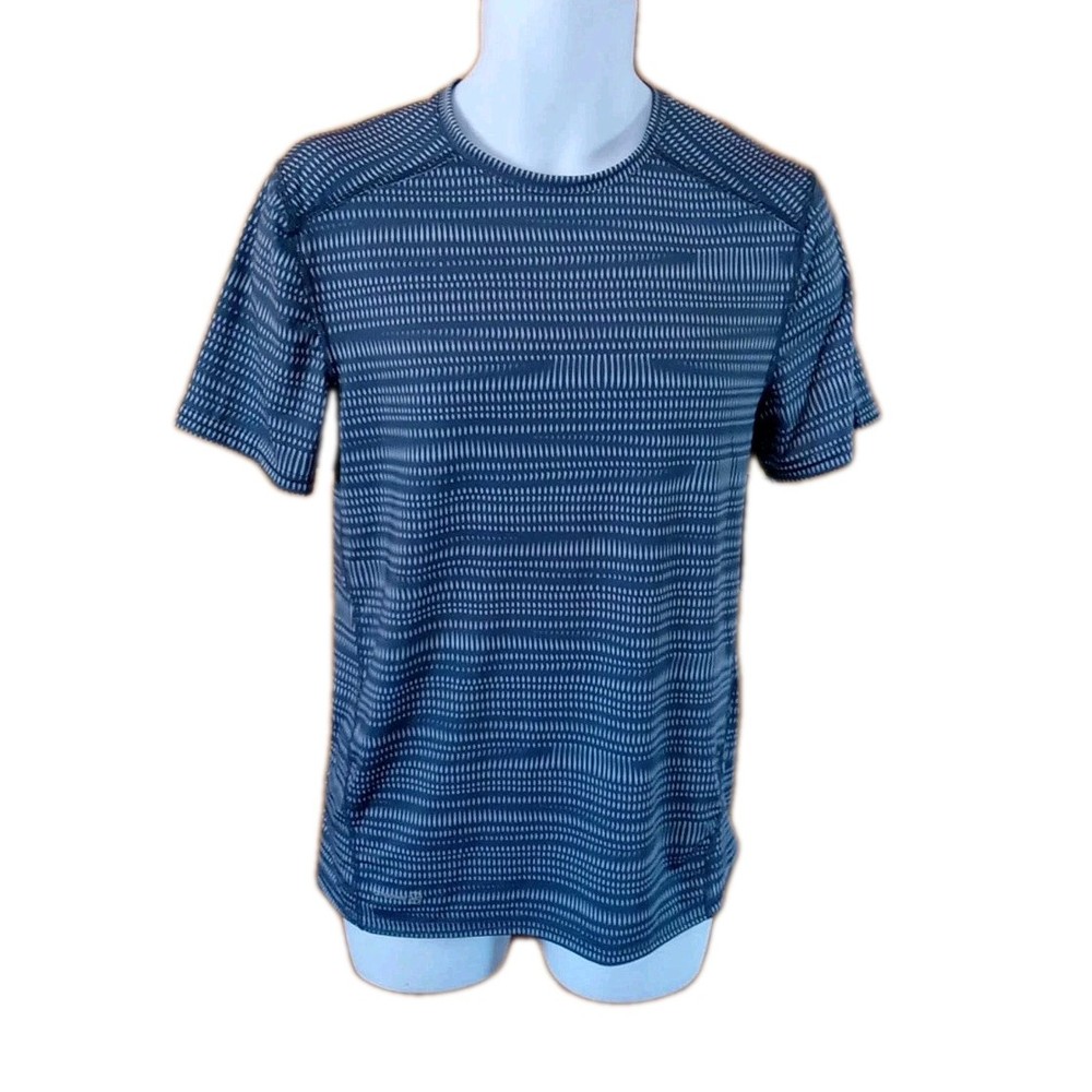 New men’s small performance tee crew training fit size small