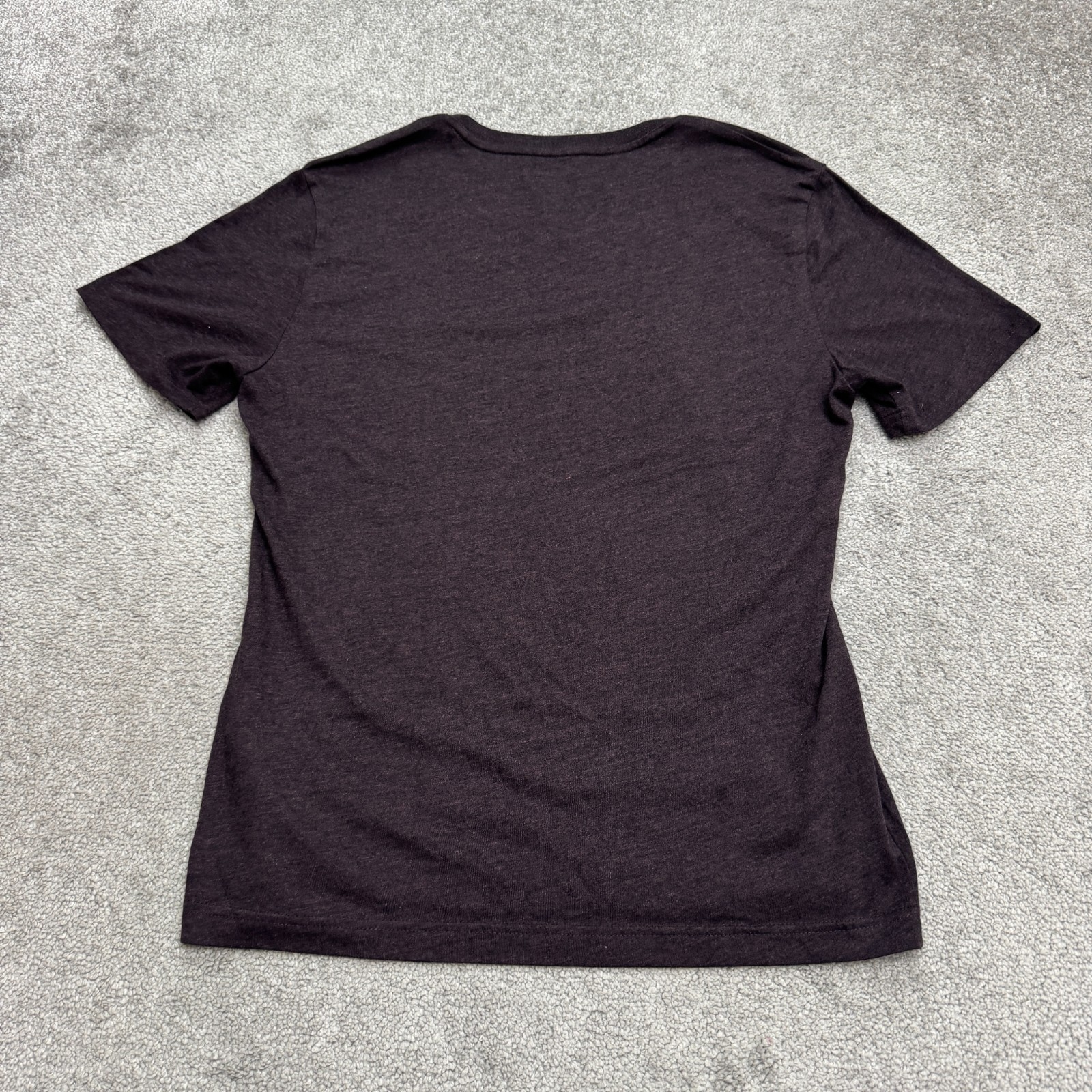 Banana Republic Premium Wash Basic V-Neck T-Shirt Mens Medium Dark Purple Tee gallery