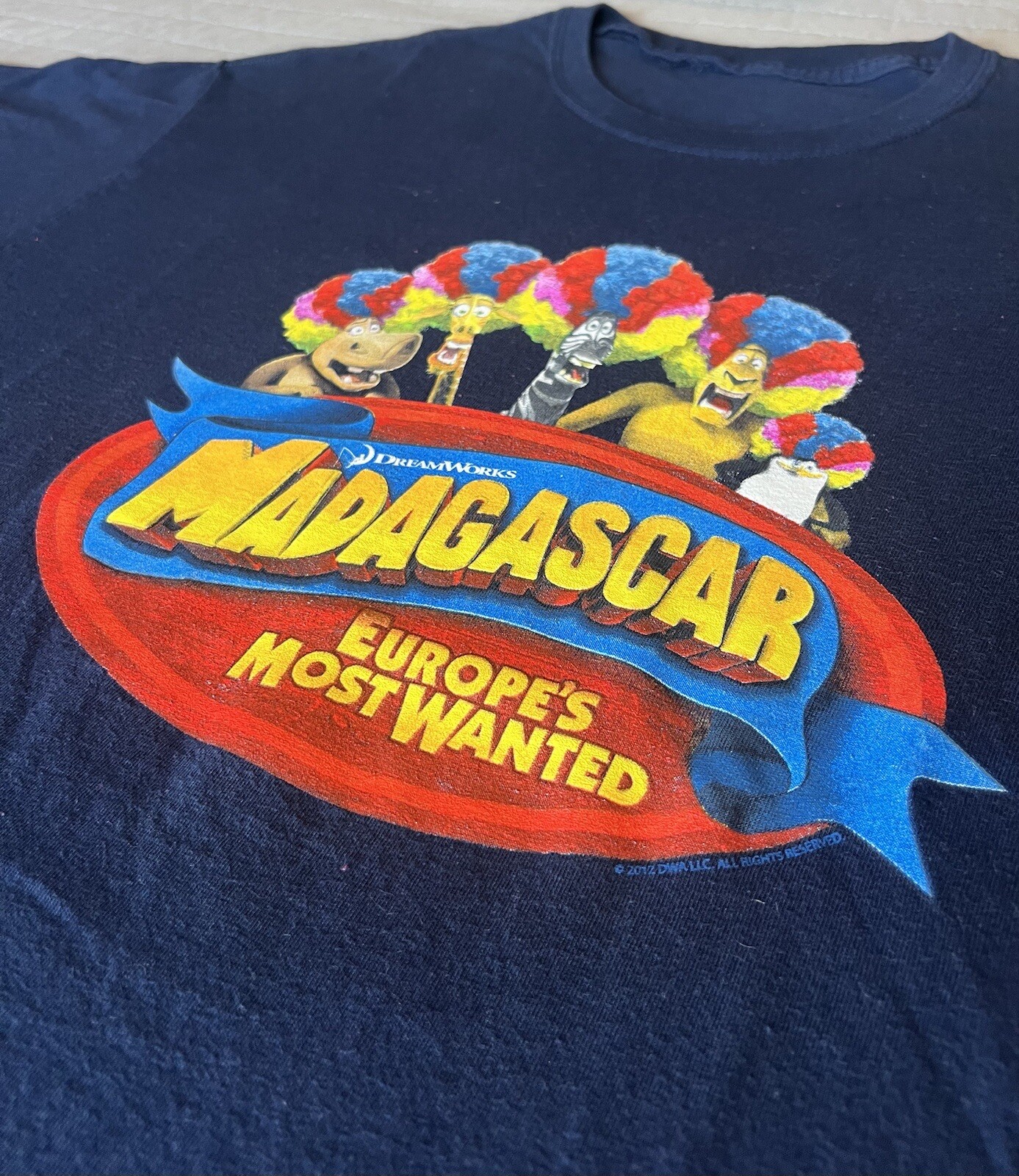 Men’s Vintage T-Shirt: Madagascar Europes Most Wanted Movie Dreamworks Size L gallery