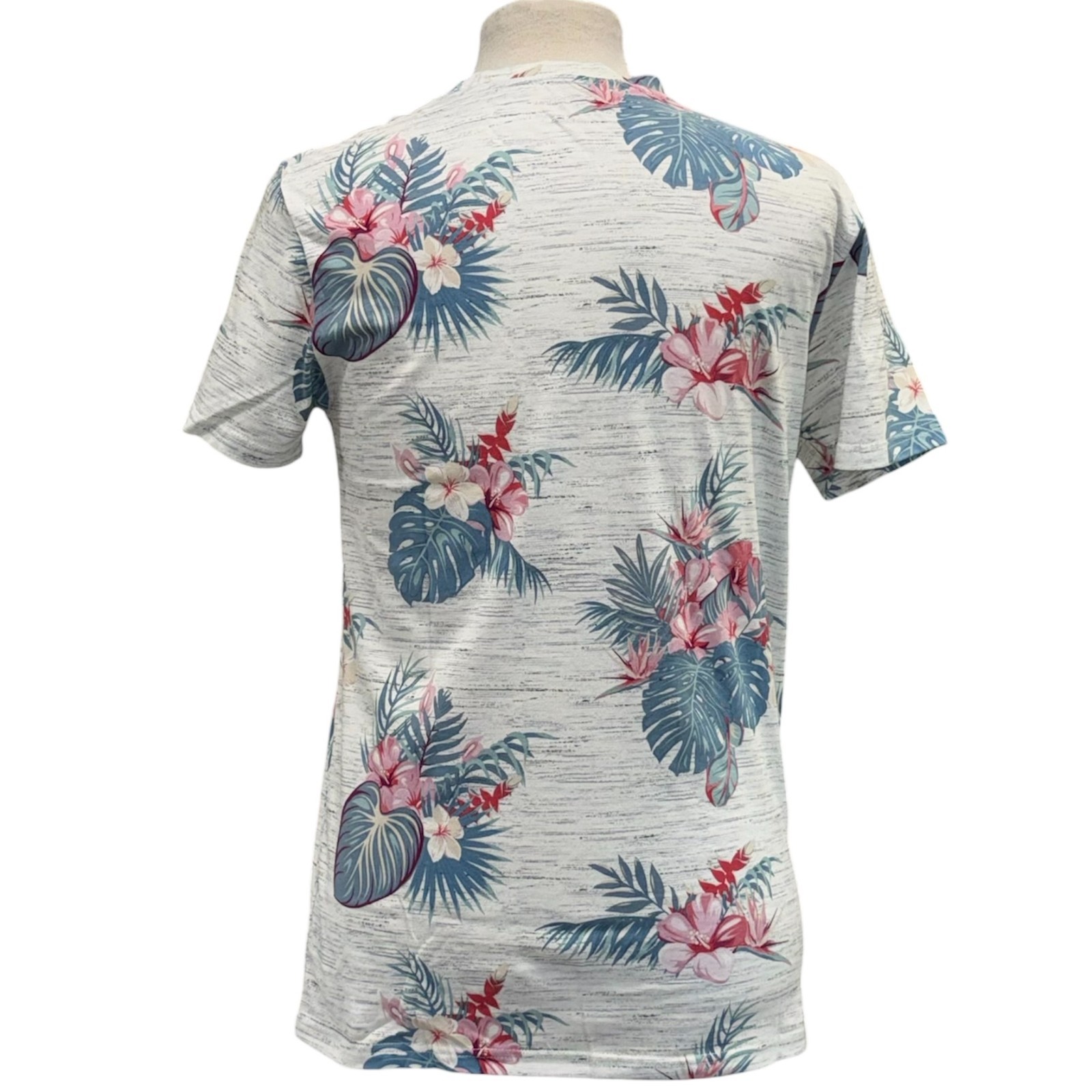 Voyage Craft + Flow Men's Assorted Sizes Tees and Patterns New with Tags gallery