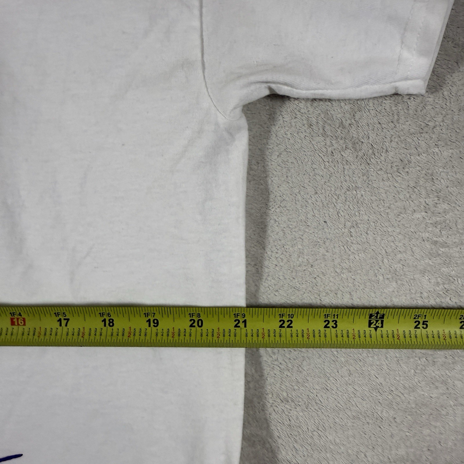 L.A Lakers T- Shirt Legends Are Forever Kobe Bryant Large White gallery