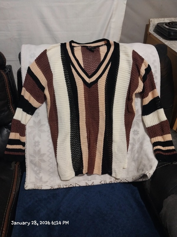 Sleek By R7 waffle Sweater Size Large Comfy Cool Vtg Style