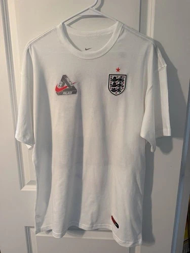 PALACE NIKE ENGLAND T-SHIRT WHITE Ready to ship!!! size M!! gallery