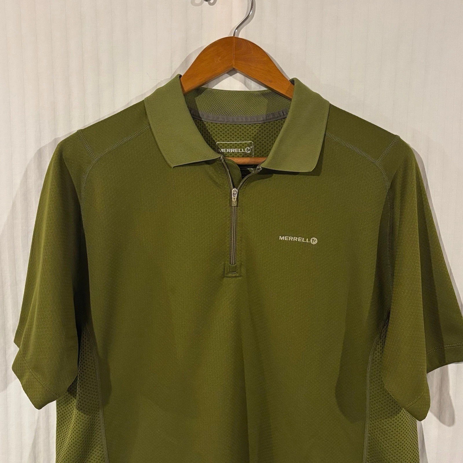 Merrell Mens Large T-Shirt OPTi Wick UPF 50+ Polo 1/4 Zip Performance Golf FF-10