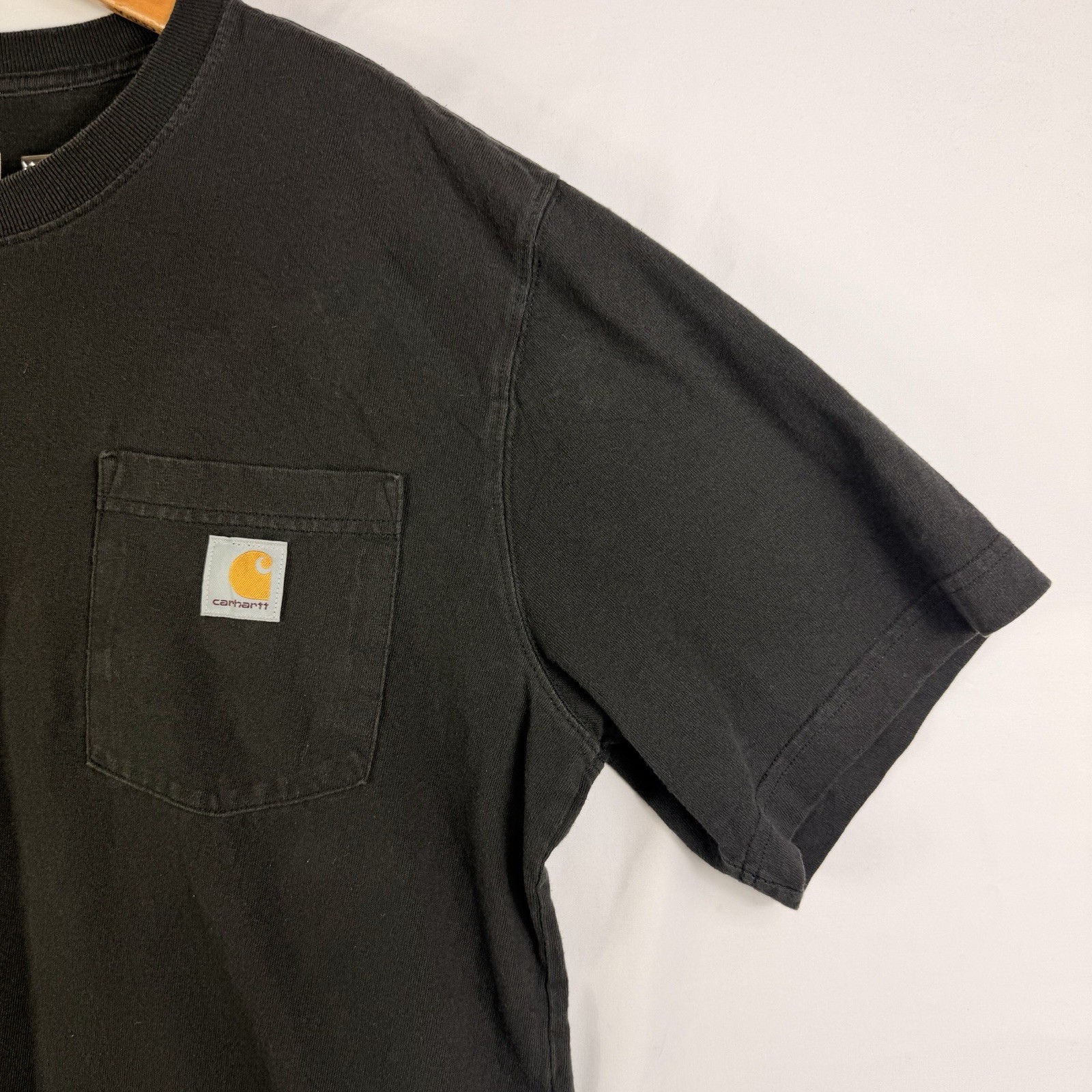 Carhartt T-Shirt Men's L Relaxed Fit Black Short Sleeve Pocket Tee gallery