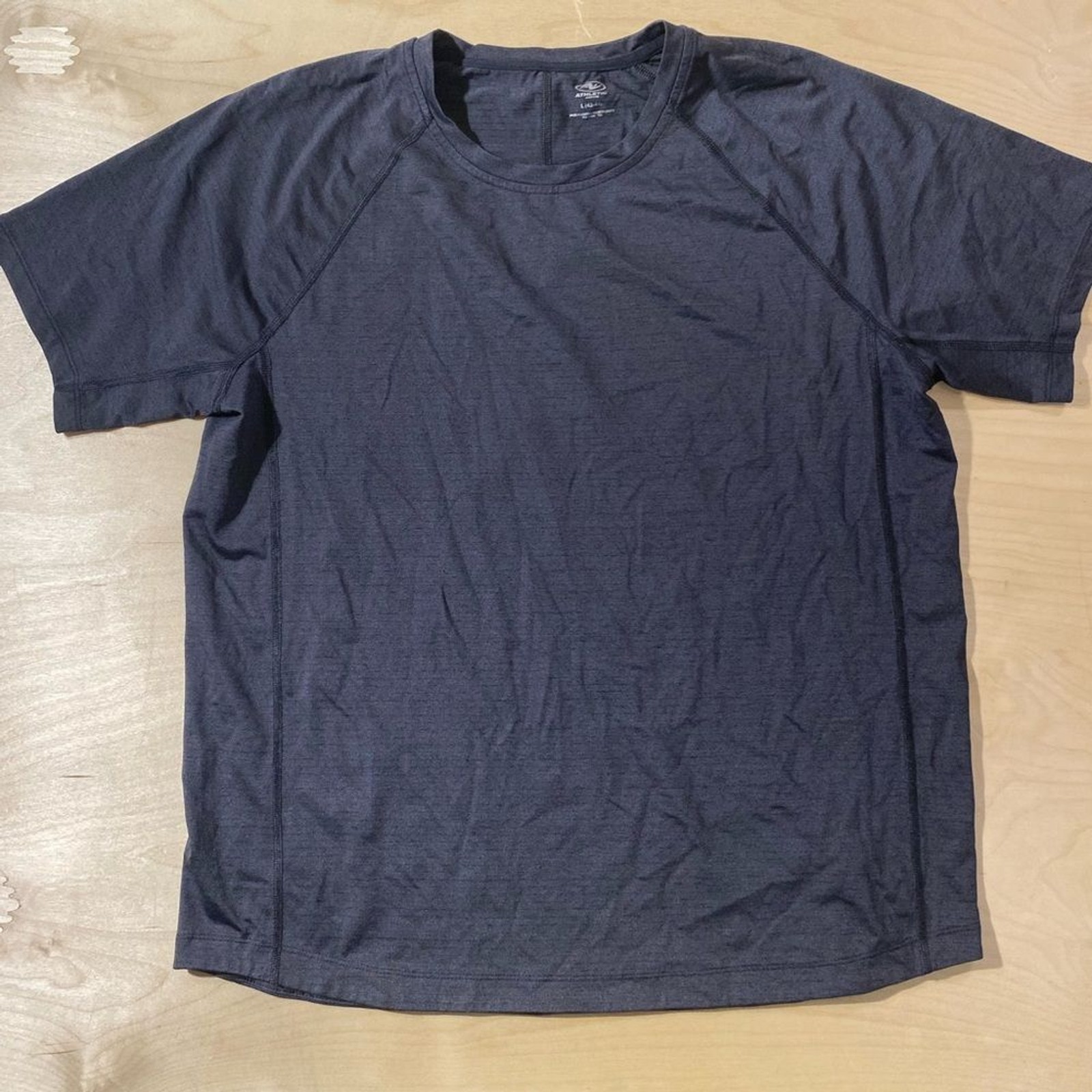 Athletic Works Dark Gray Short Sleeve Tee Large (42-44) (OX) gallery