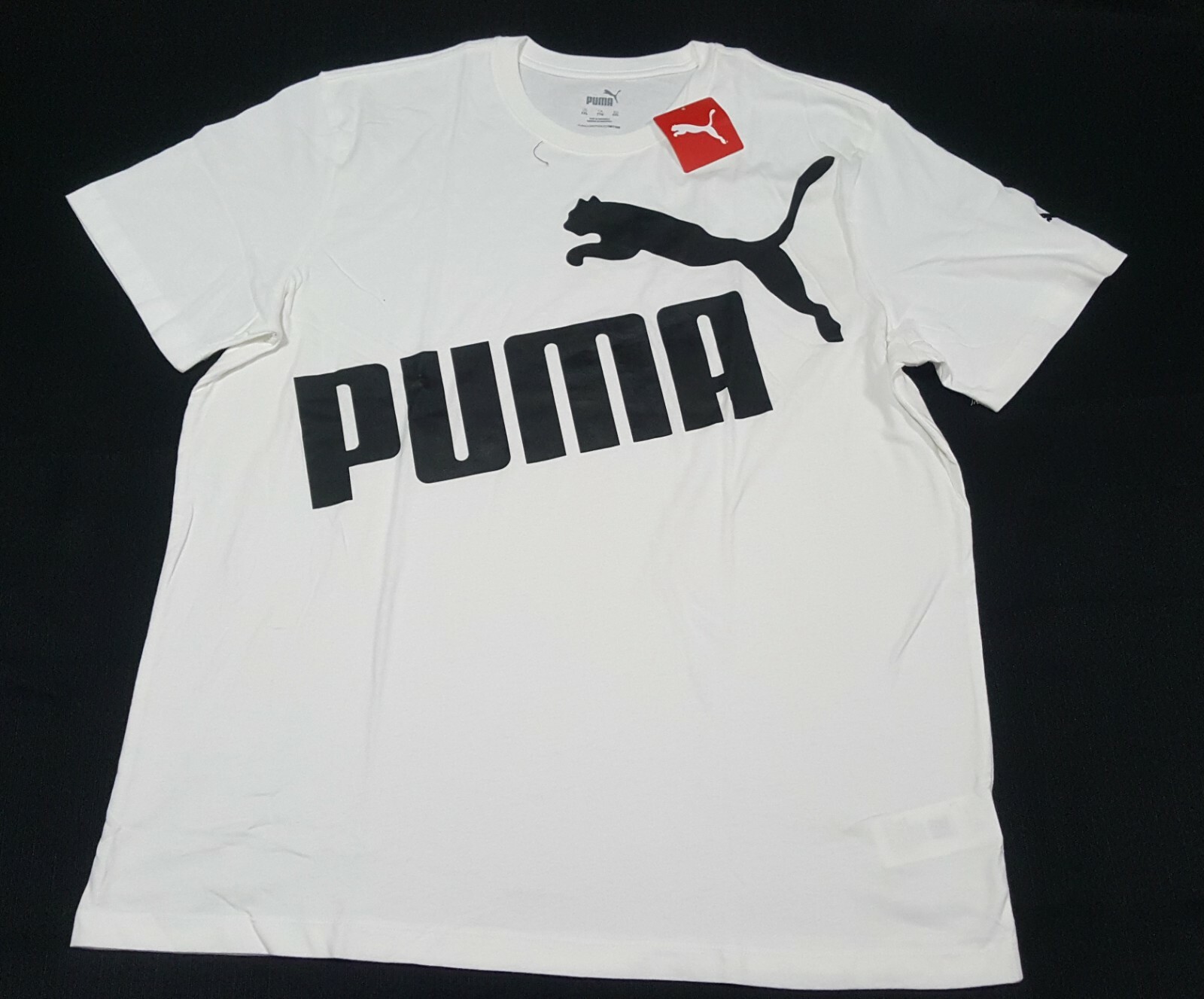 Men’s Puma Sports Off set  tee  Logo   casual Tee white size 2XLarge