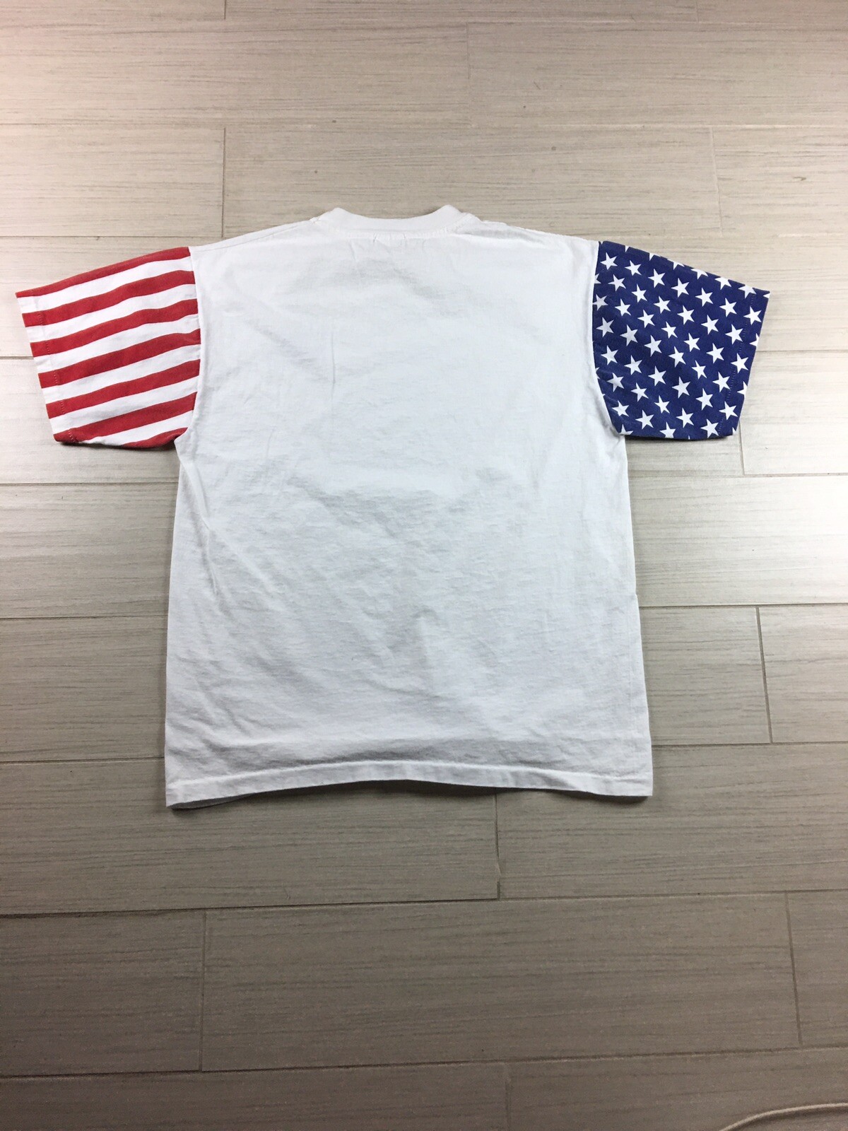 Vintage T Shirt The Hanger Pueblo Co. USA Size Large gallery