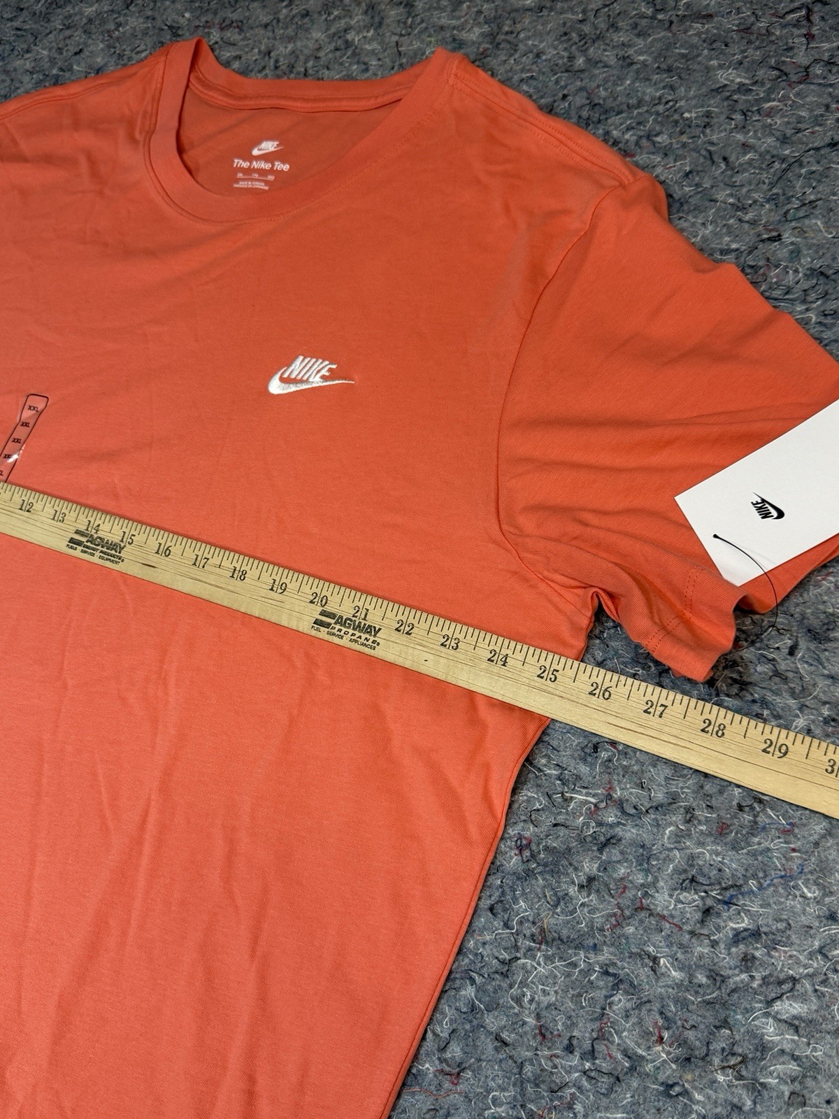 Nike Sportswear Club T-Shirt Men’s XXL Pink/Orange Casual Athletic Activewear gallery