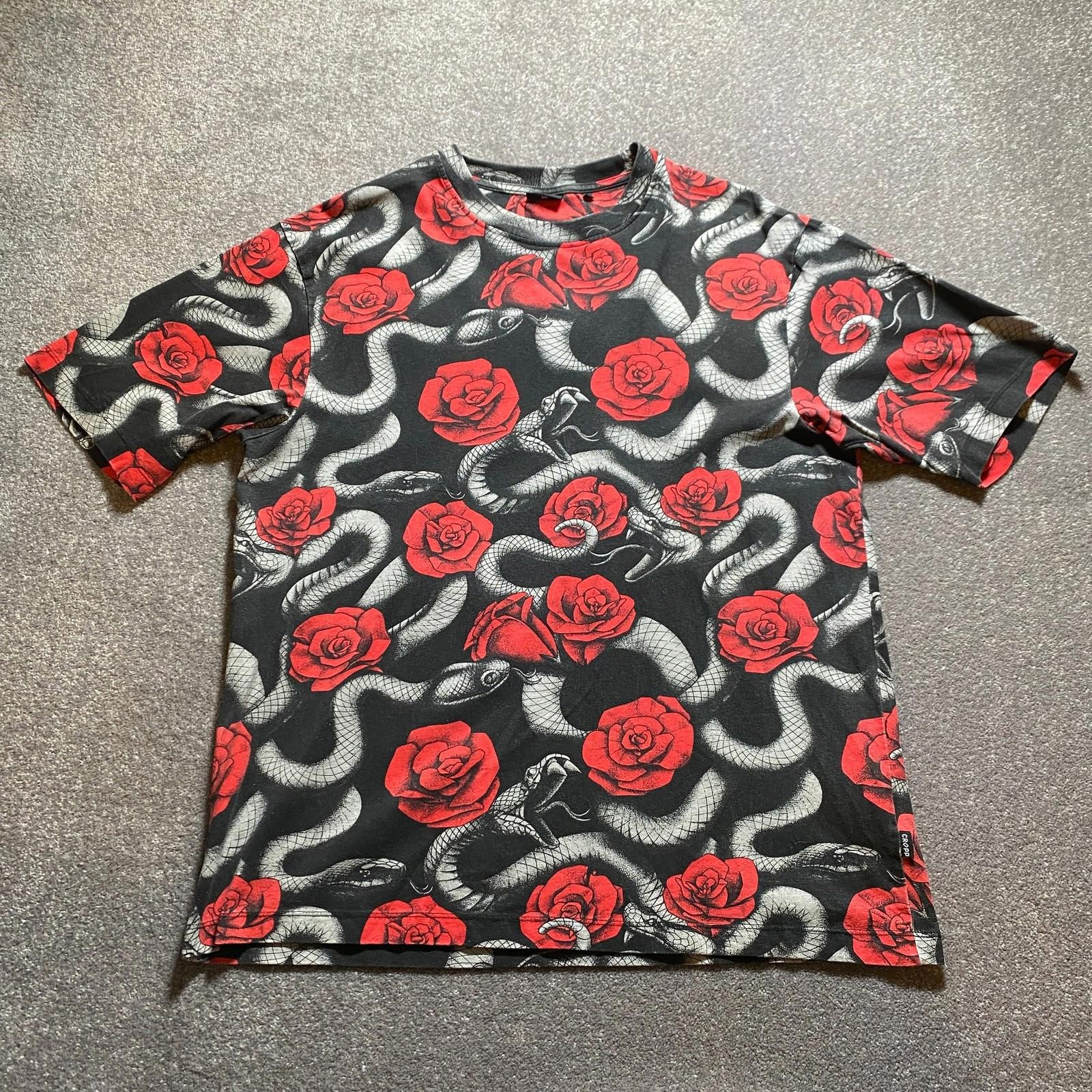 Cropp Men's Large Multicoloured Snake Rose Graphic Print Comfort Fit T-Shirt gallery