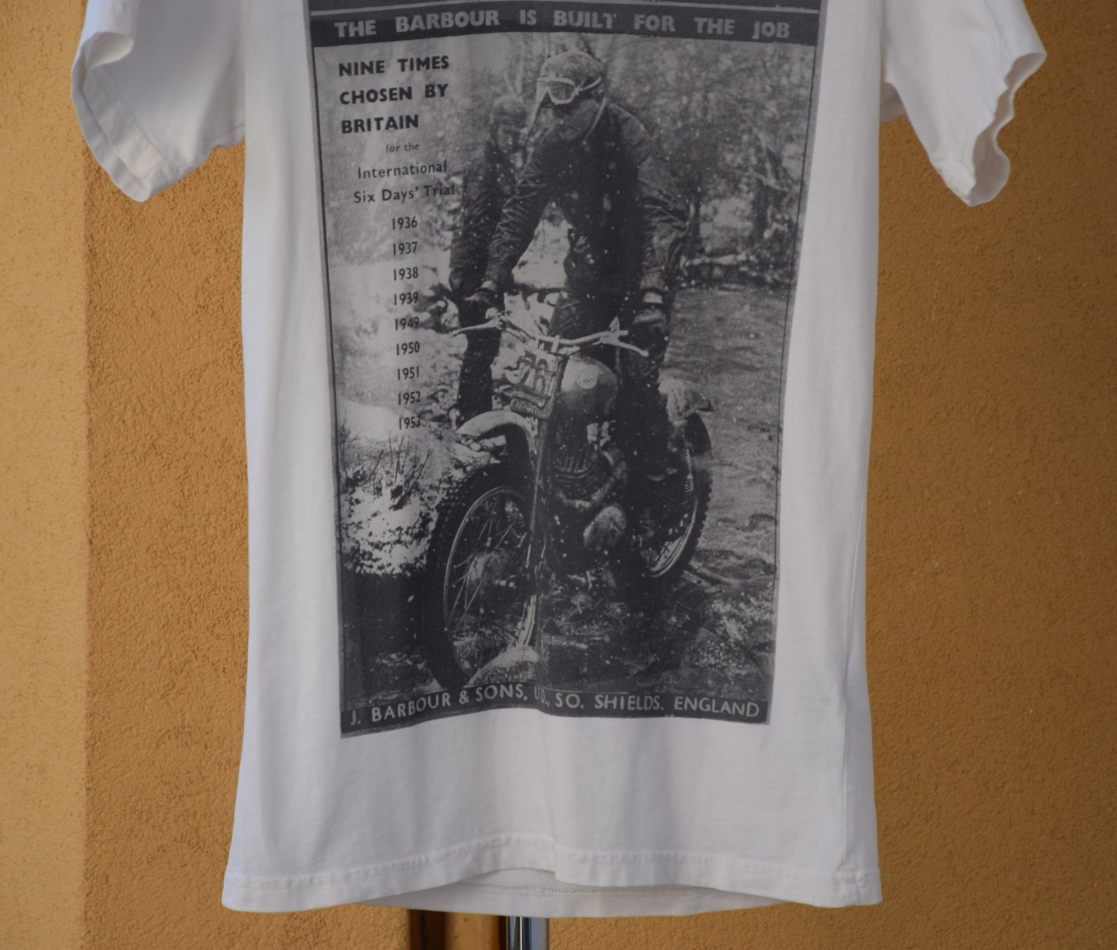 MEN'S BARBOUR INTERNATIONAL SUIT T-SHIRT TEE SIZE S /SLIM FIT (XS) P2P 17. 3" gallery