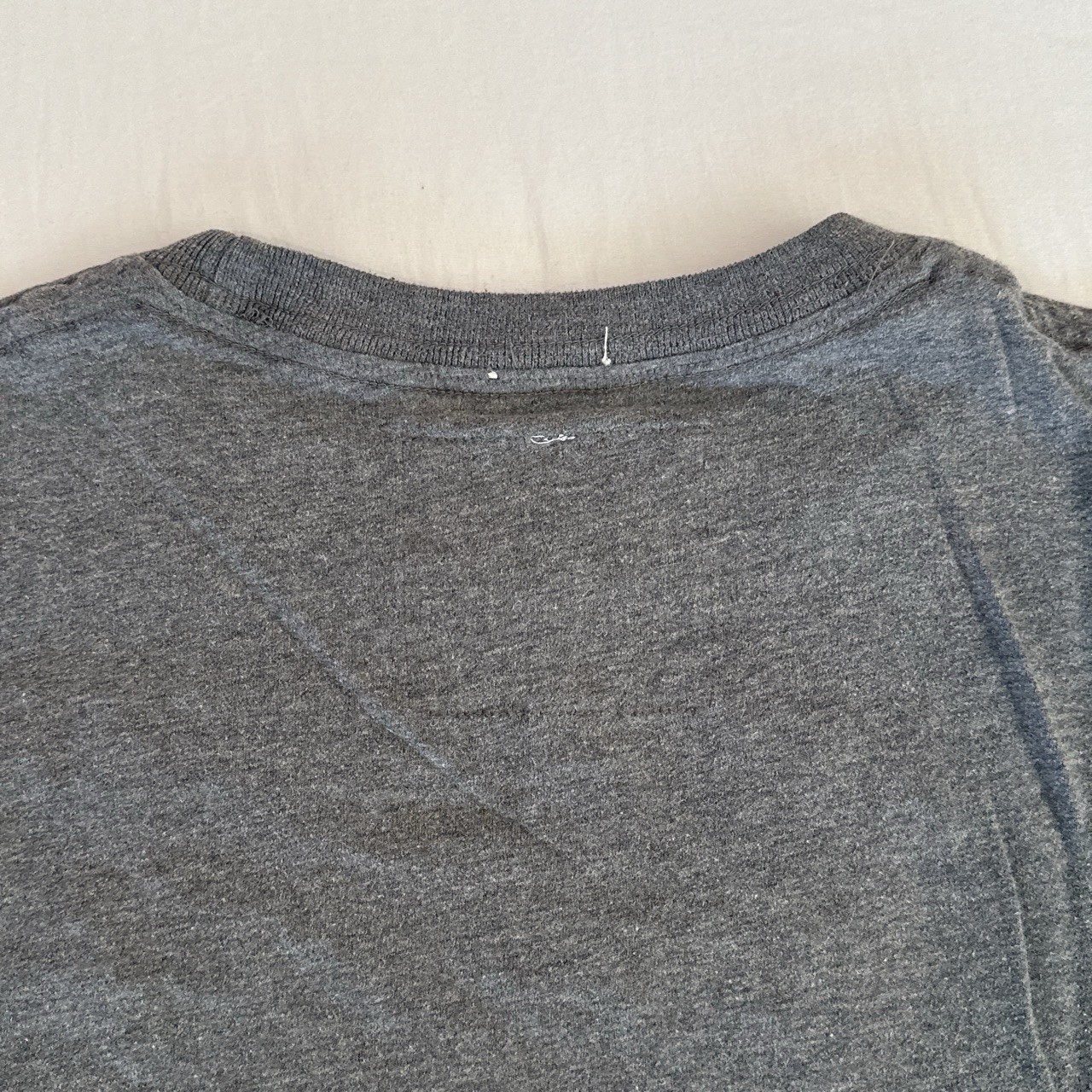 Abercrombie & Fitch Men’s Gray Crew Neck Short Sleeve College Graphic Tee M gallery