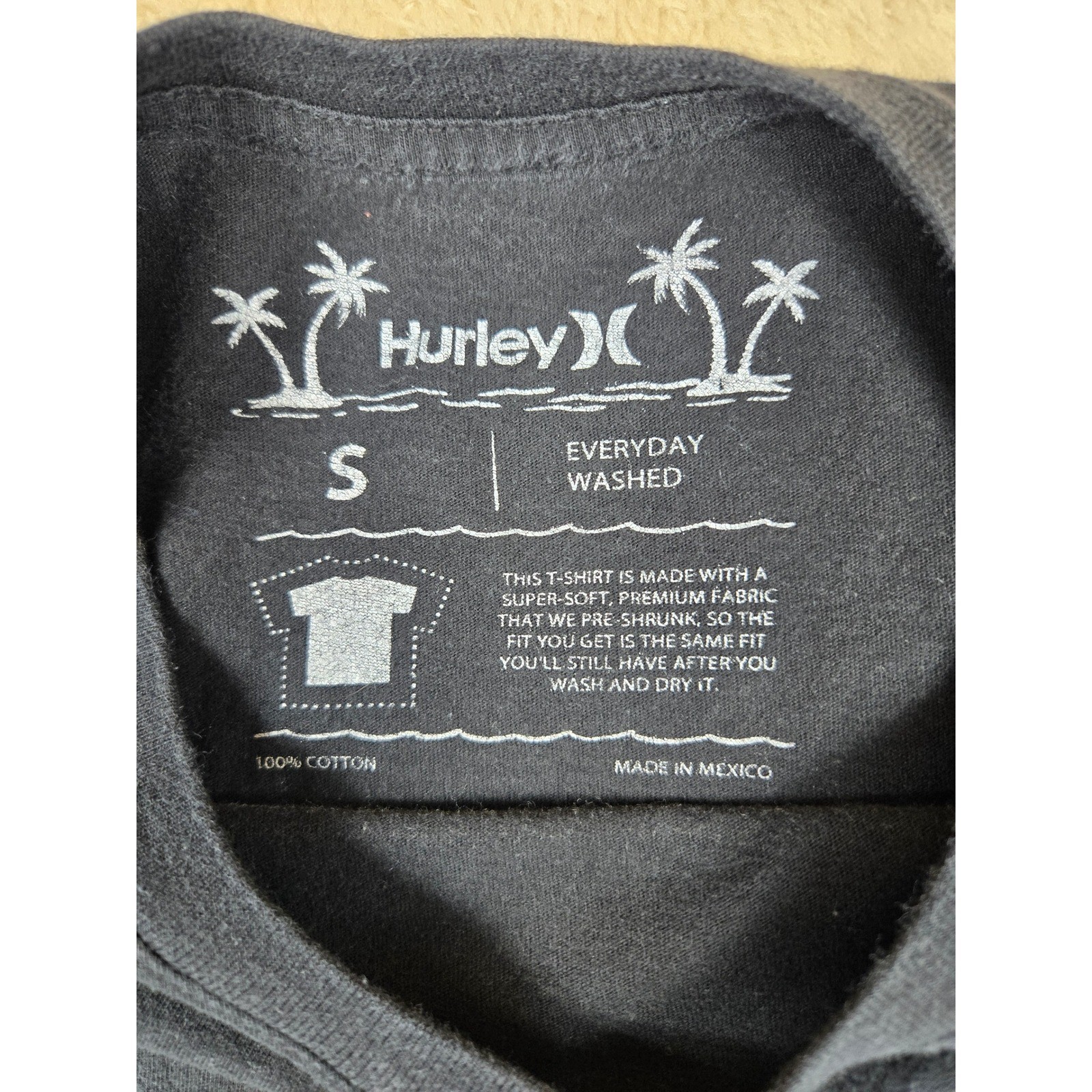 Hurley Mens T Shirt Size S Black Everyday Washed Graphic Print Short Sleeve gallery