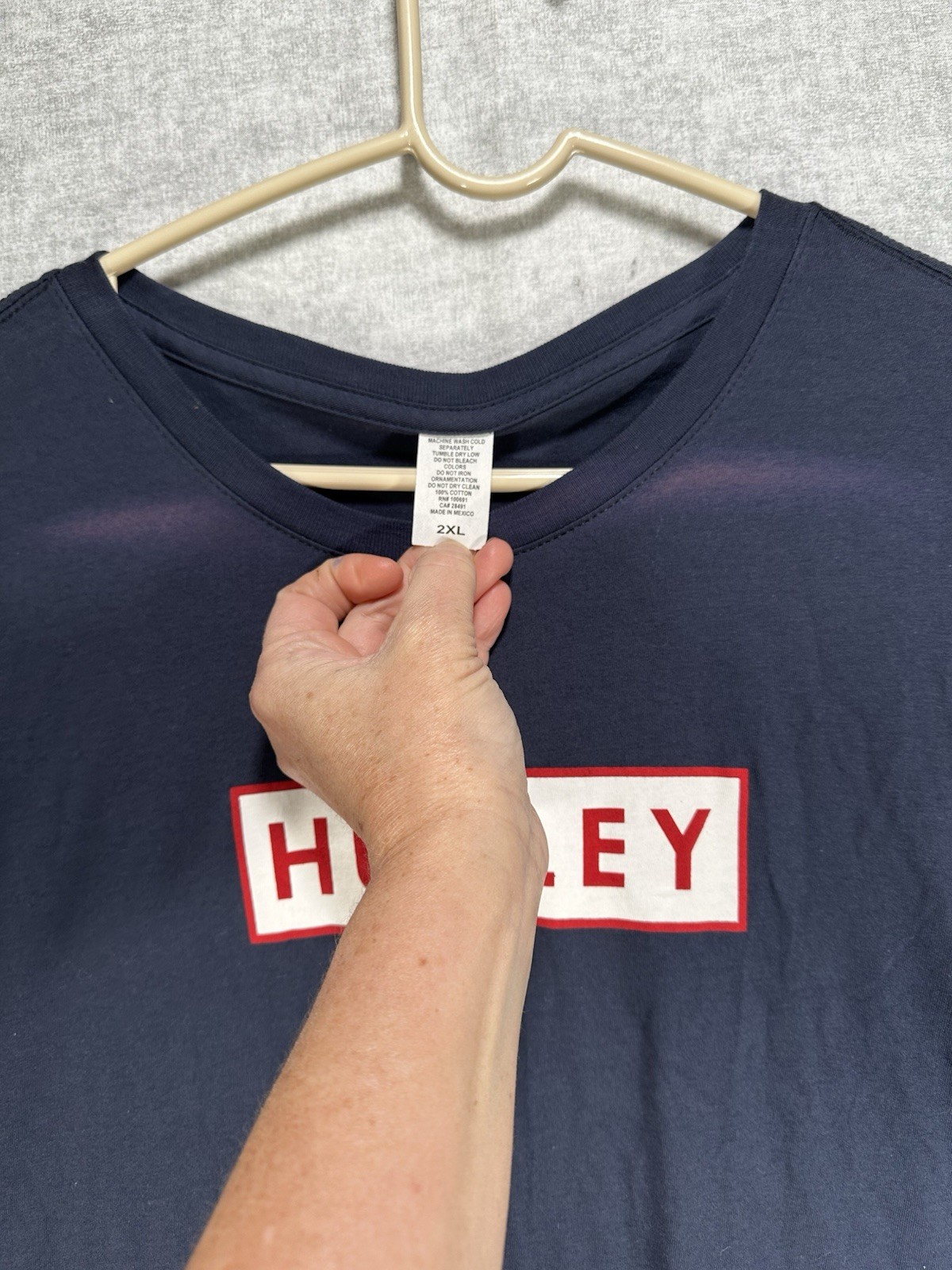 Hurley Shirt Adult XXL 2XL Navy Blue Graphic Beach Outdoor Classic Mens gallery