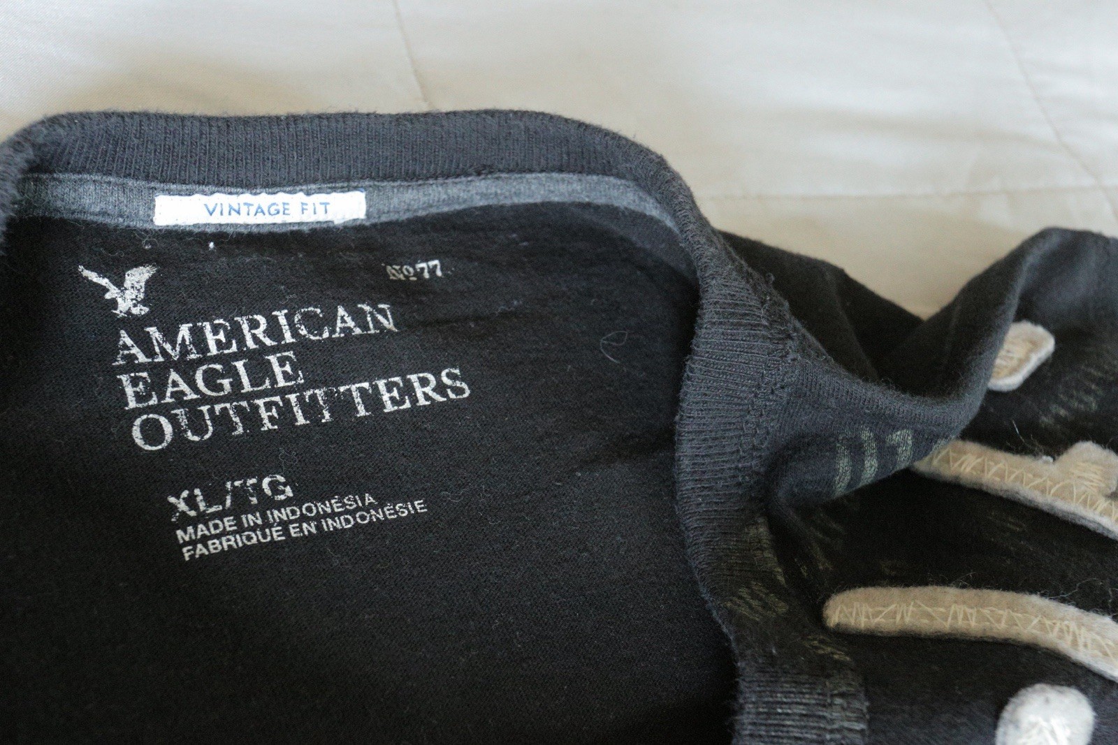 American Eagle Men’s Vintage Fit Black Graphic Tee XL/TG Crew Neck Shirt gallery