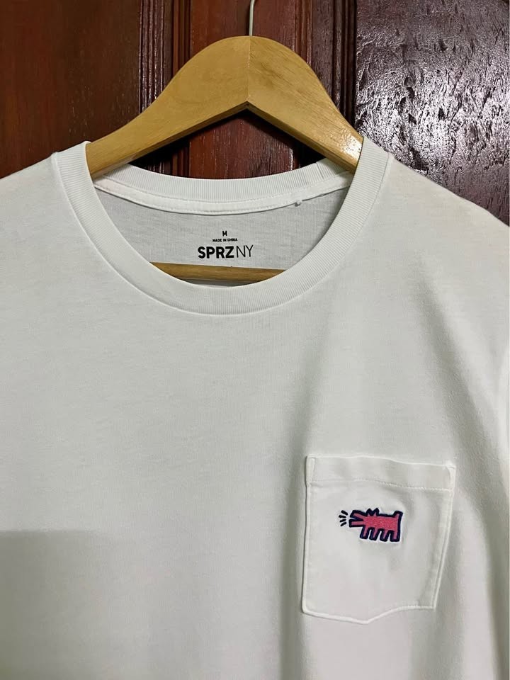 Uniqlo SPRZ NY Keith Haring Barking Dog Pocket T-Shirt White Mens Size M