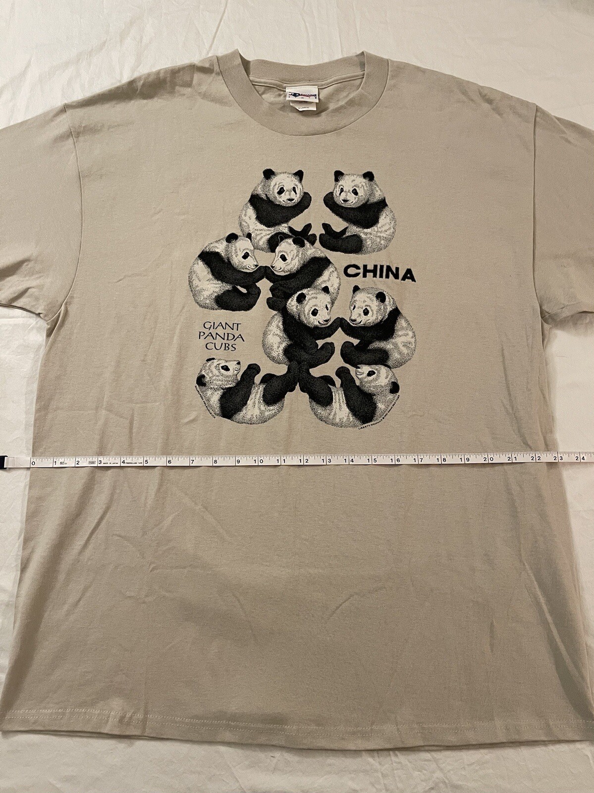 Vintage Discovery Channel Store Pandas China T Shirt Men’s Size XL Made In USA gallery