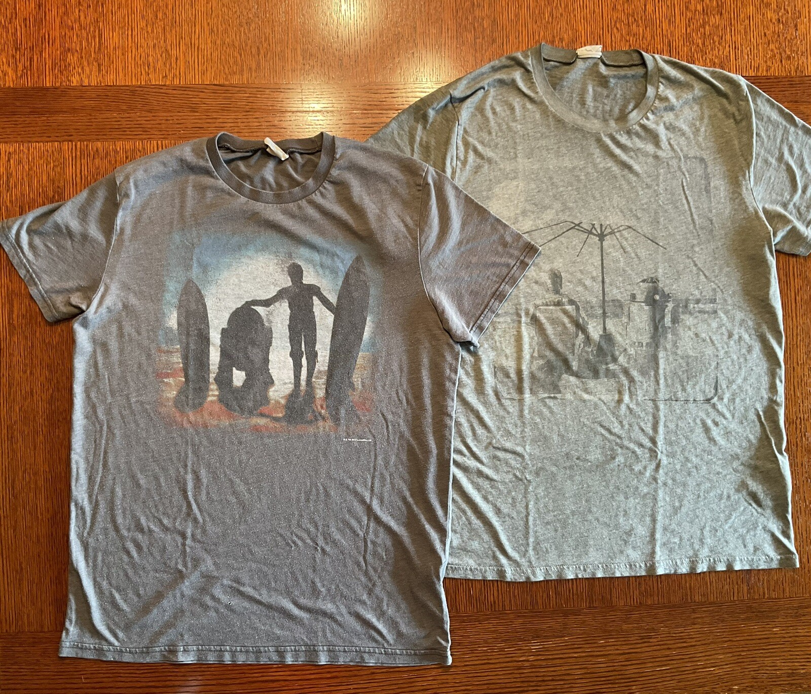 Star Wars Hollister C-3P0 R2-D2 Fitted Beach T-Shirts Medium Disney gallery