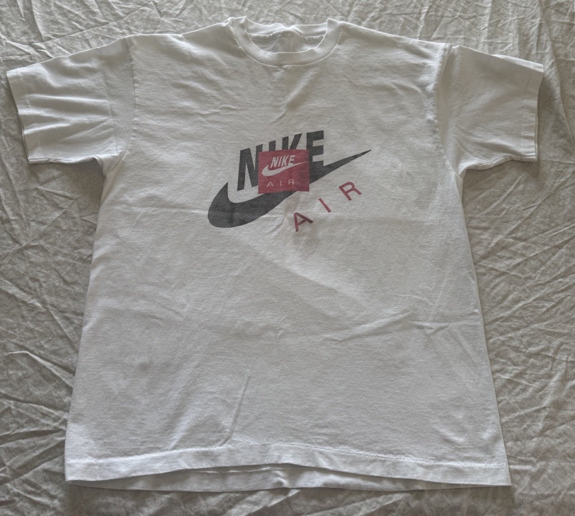 Men’s vintage single stitch Nike Air white tee with nice center graphic No Tag gallery