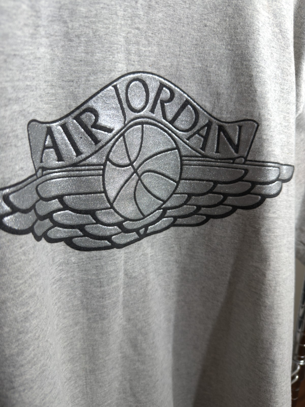 Vintage 2001 Nike Air Jordan I 1 Wings CO.JP Japan Silver Grey Shirt Large Rare gallery