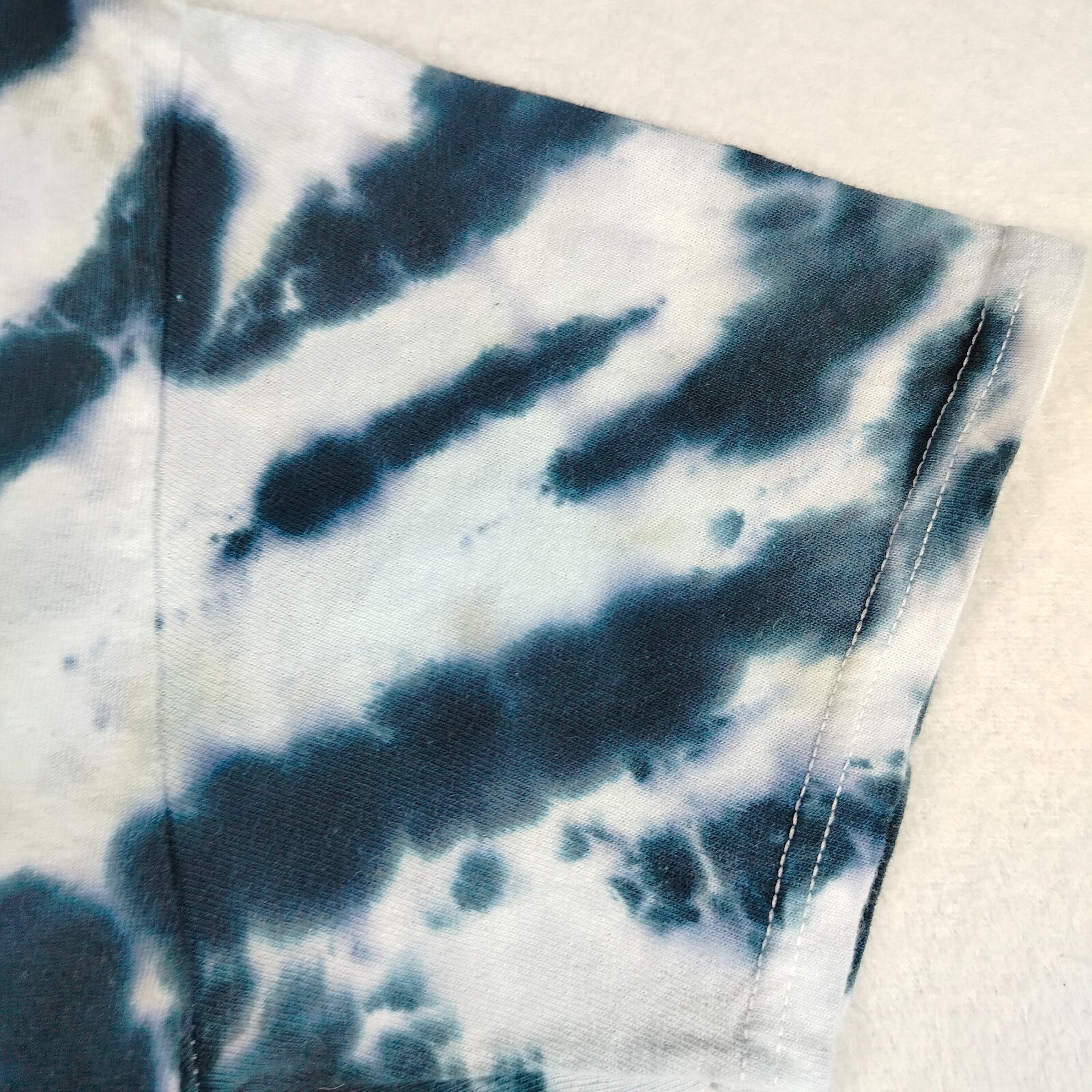 Liquid Blue Shirt Mens Small White Multicolored Tie Dye Kiss Destroyer Rock 70s gallery