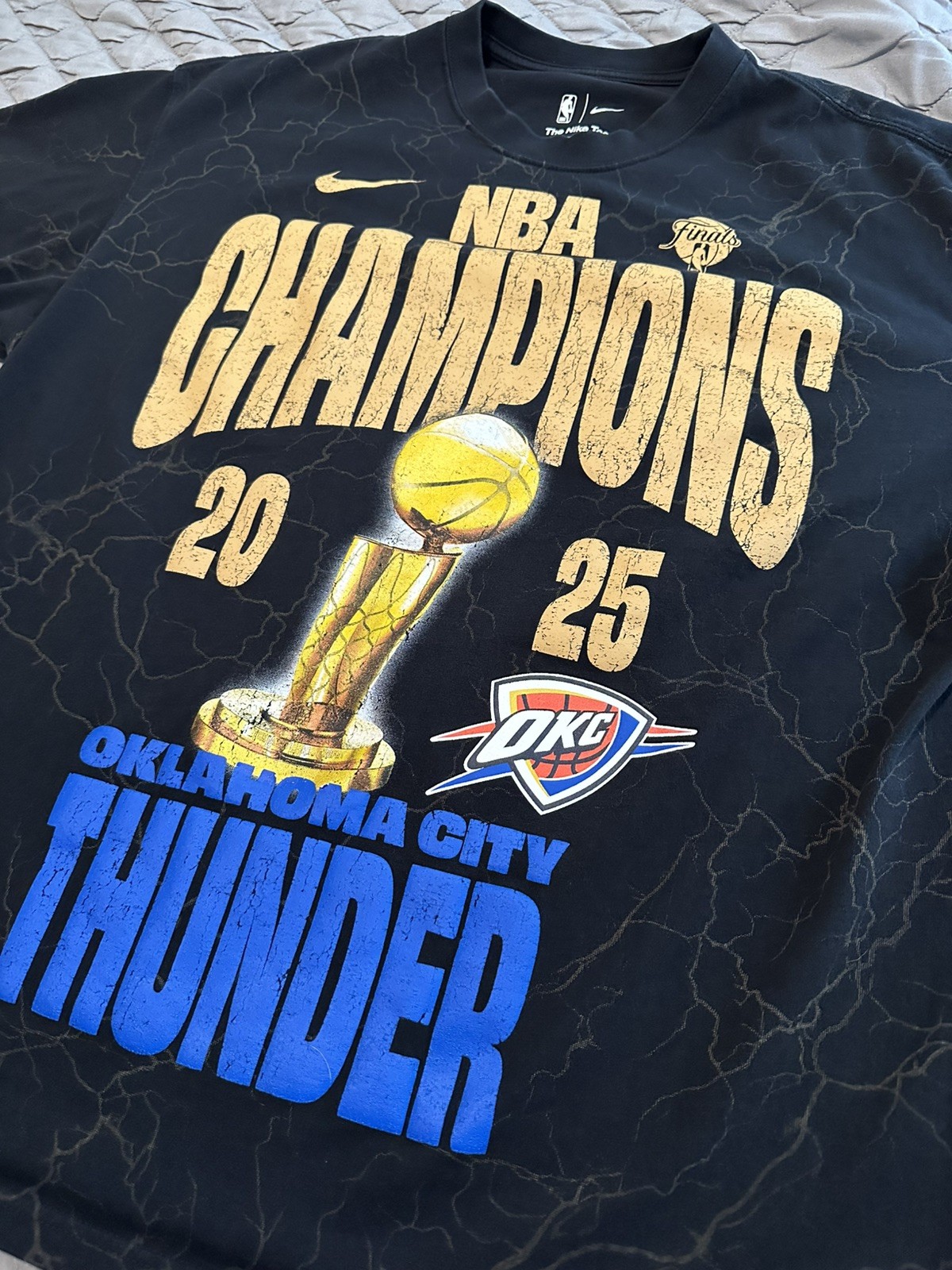 Limited Edition Nike OKC Thunder 2025 NBA Championship Locker Room Shirt XL gallery