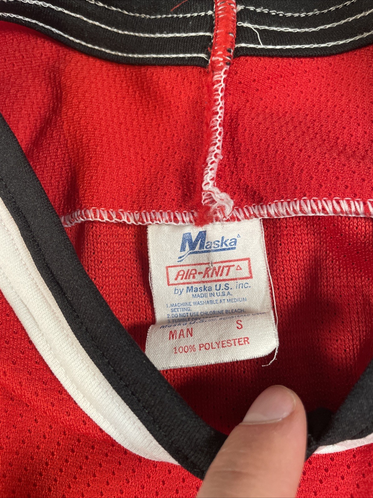 Vintage CCM x NHL Chicago Blackhawks Jersey Mens S Red Maska Air Knit Hockey gallery