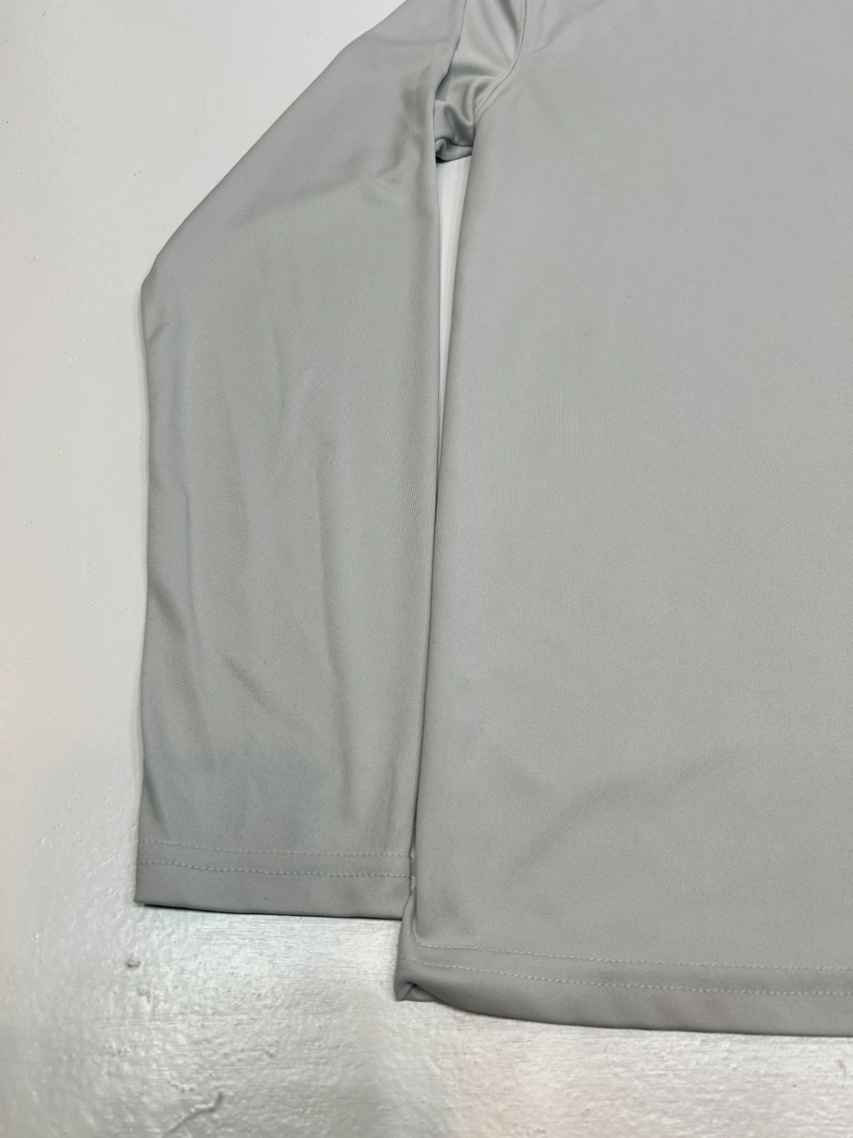 Flood Tide Co Fishing Shirt Skull & Striped Bass Gray Medium Solar UV Protection gallery