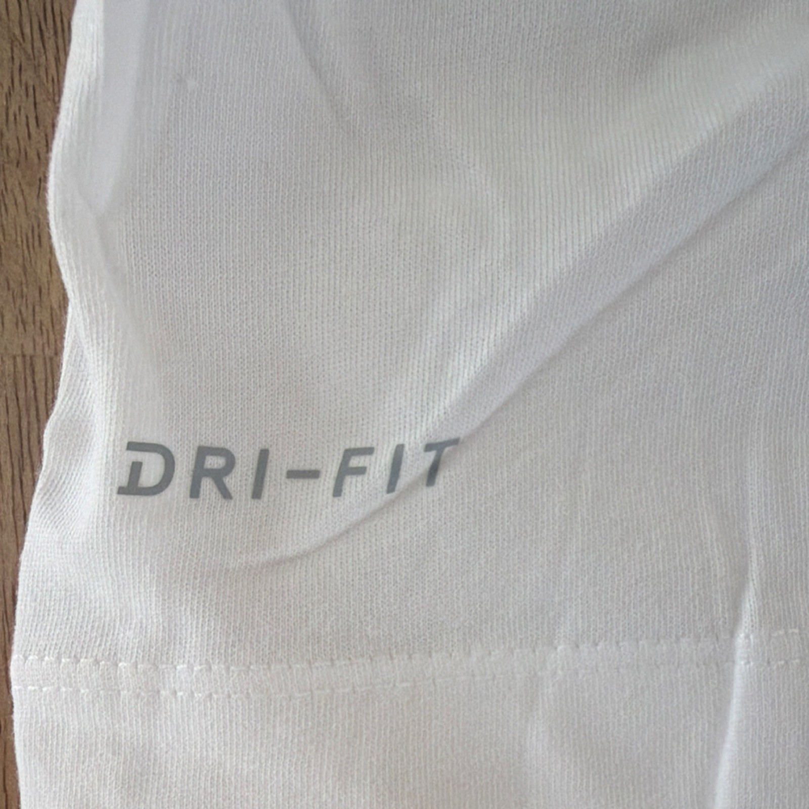 Nike Dri-FIT Men's White T-Shirt L gallery