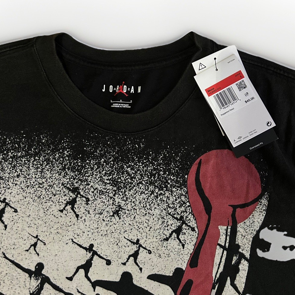 Nike Air Jordan Men's Black Graphic T-Shirt Large Oversized HQ8982-010 NWT gallery