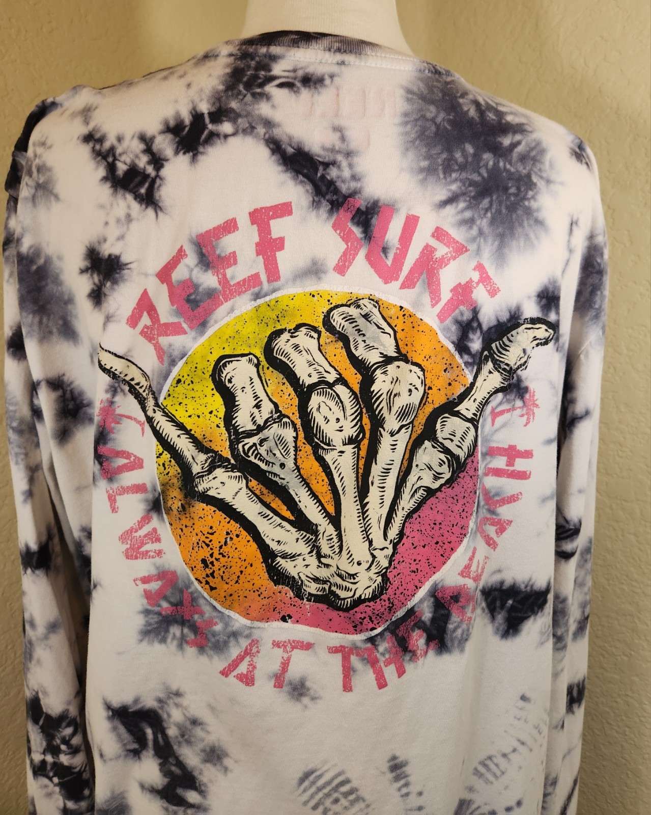 Reef Shirt Mens Large Black Tie Dye Long Sleeve Hang Ten Graphic Surf Beach gallery