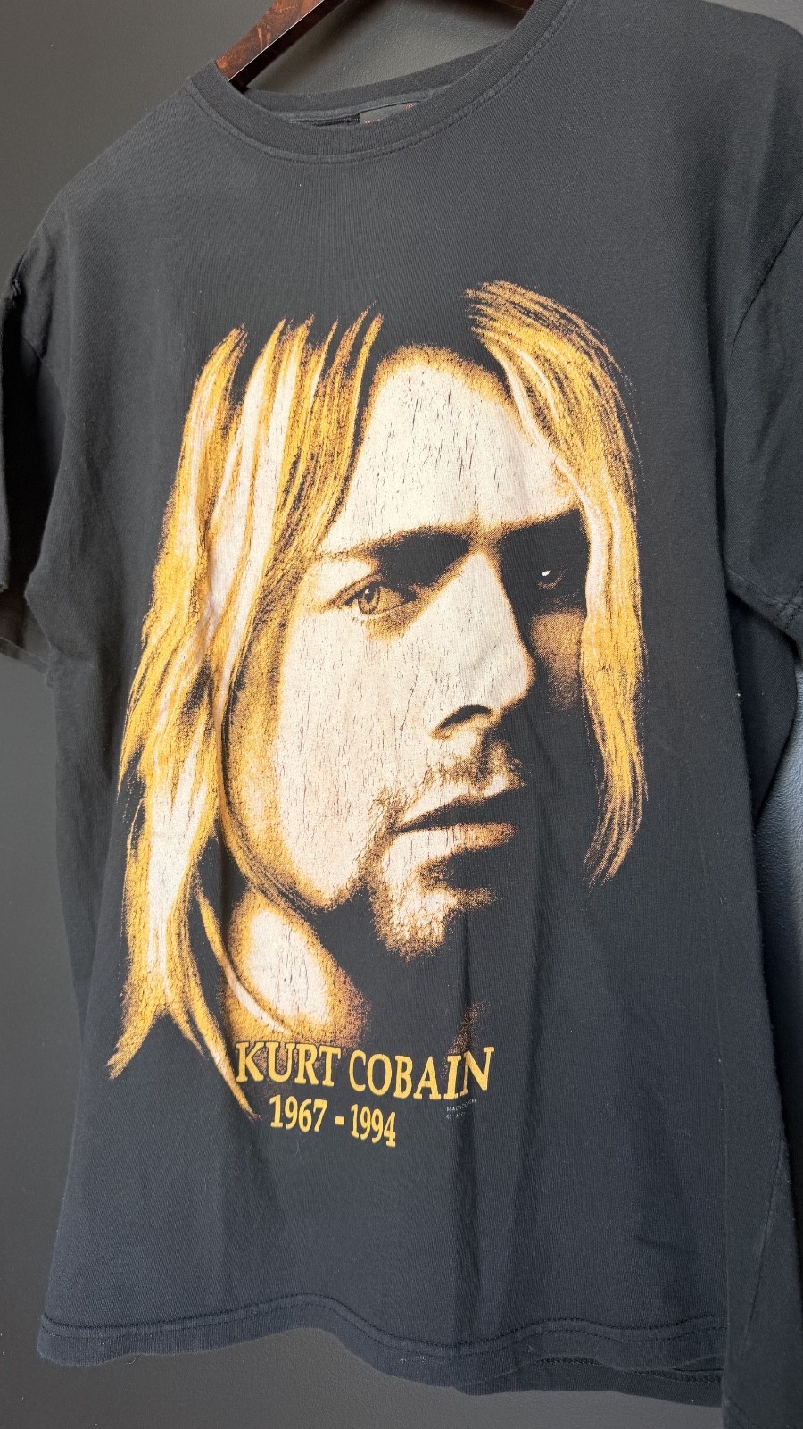 Vintage 90s Kurt Cobain Memorial T-Shirt Euro Bootleg, Macrocosm, Wolf Back, XL gallery